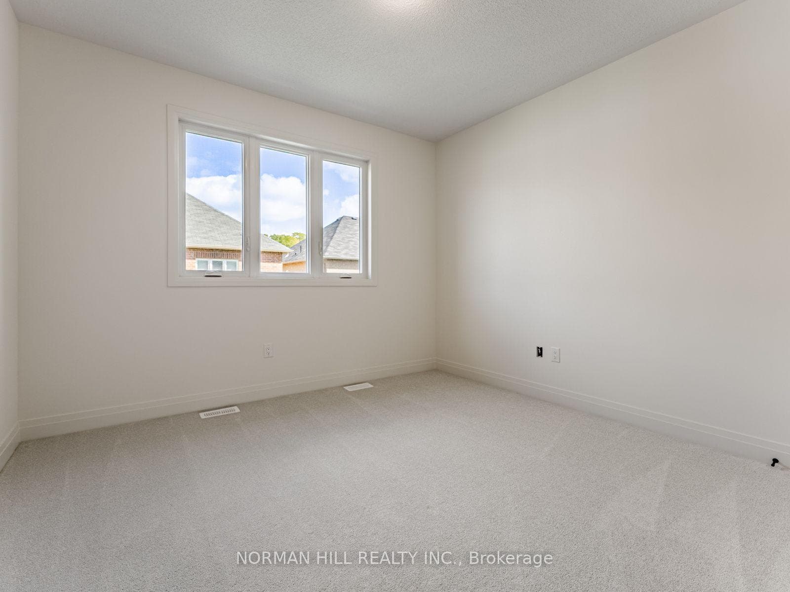 9 Lilestone Drive photo 30