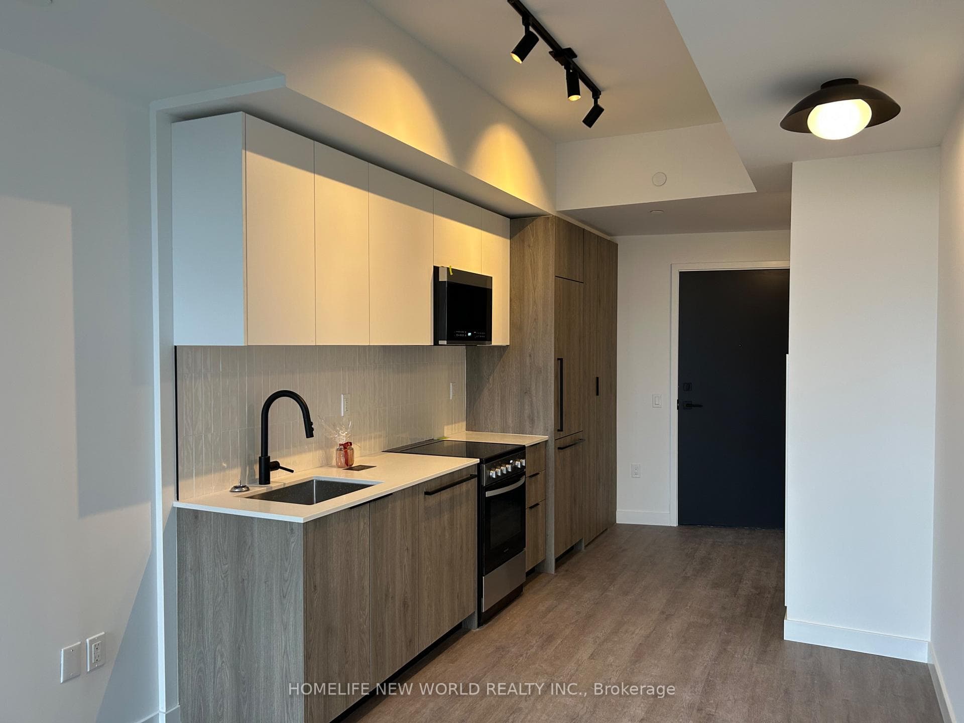 1635 Military Trail Unit 628 photo 11