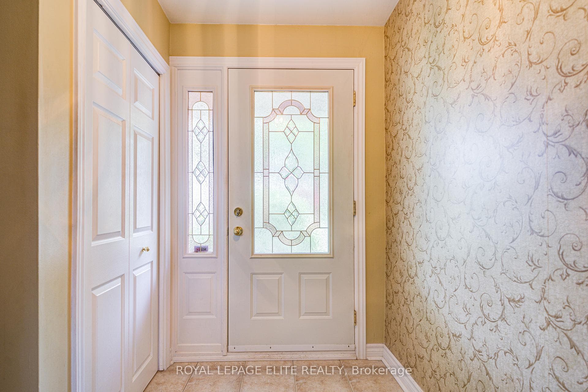 136 CARSBROOKE Road photo 5
