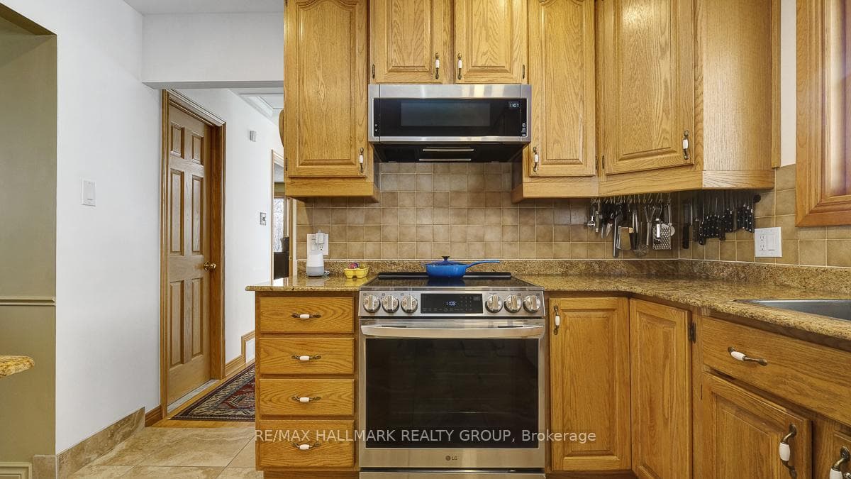 Kitchen (stove electric and induction w/microwave