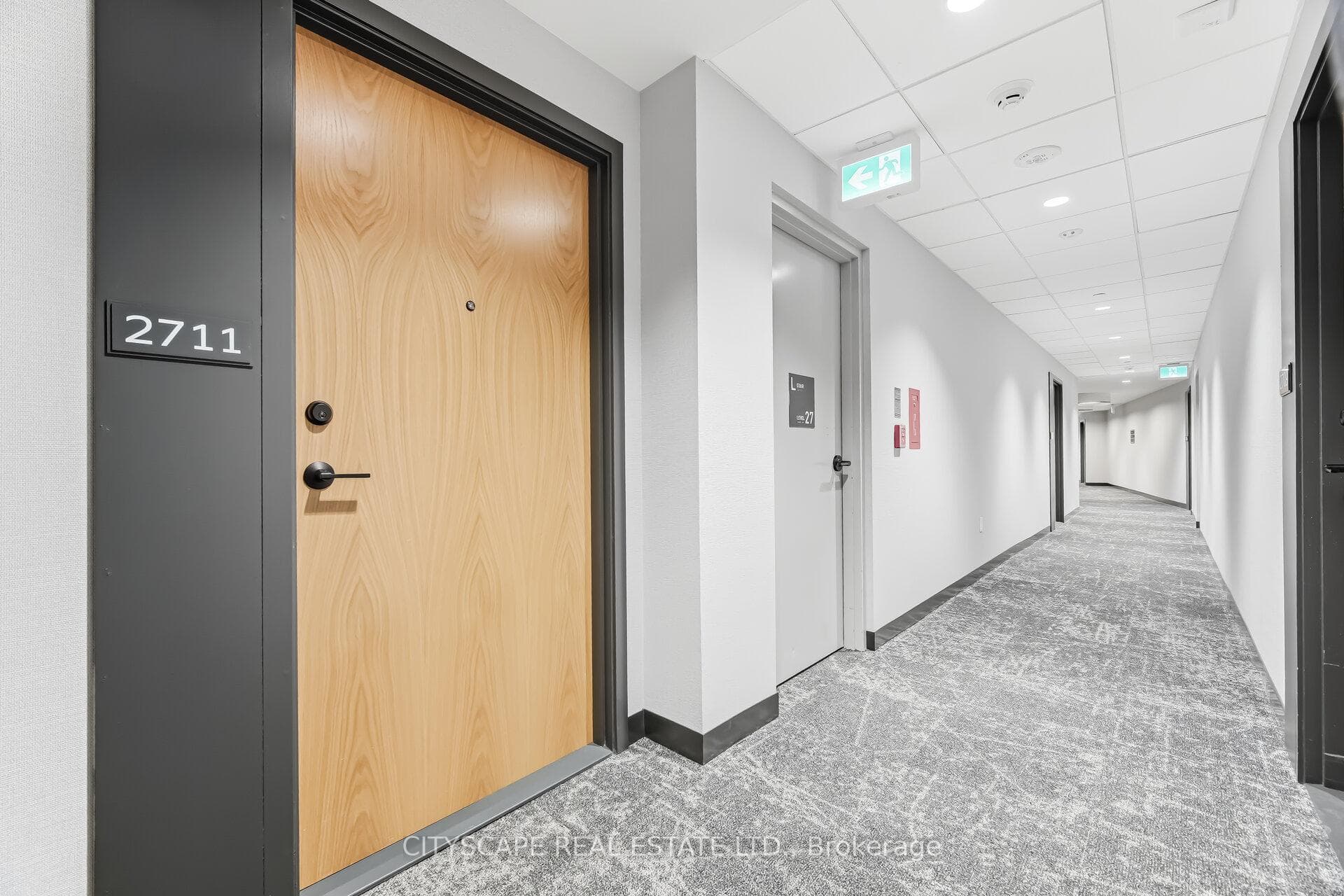 2495 Eglinton Avenue Unit 2711 photo 4