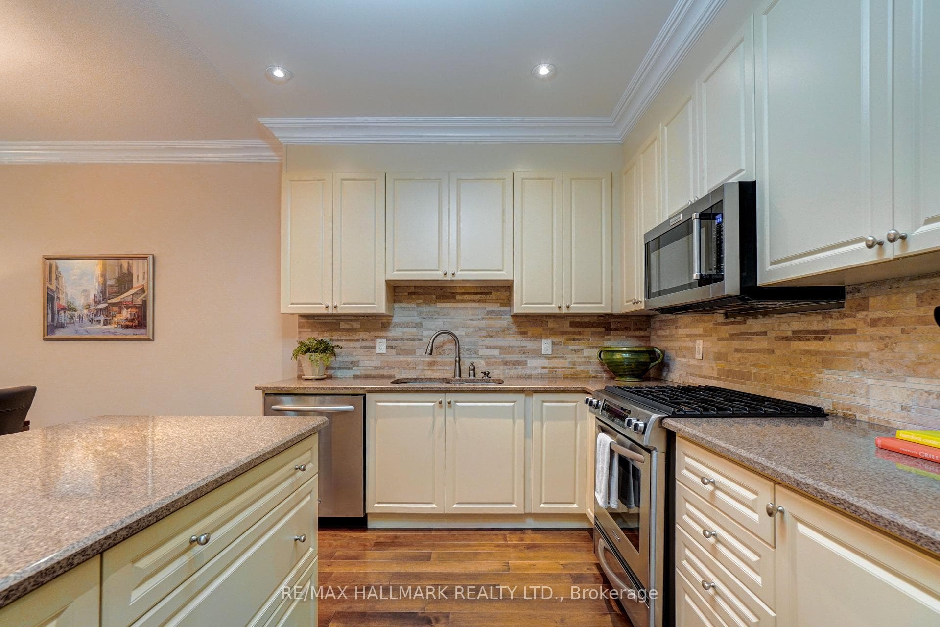 48 Fred Barnard Way photo 8
