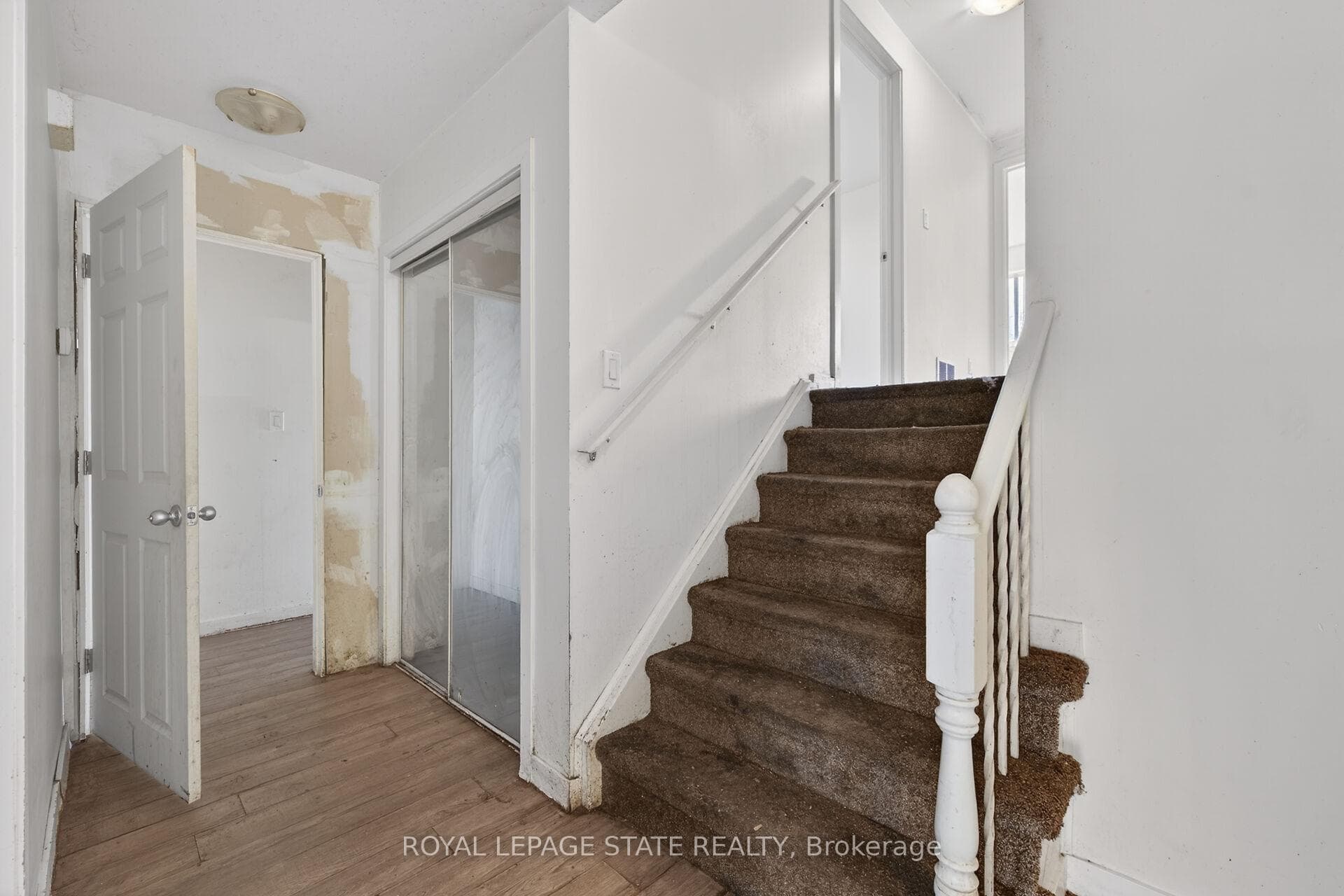 2599 Lundene Road photo 18