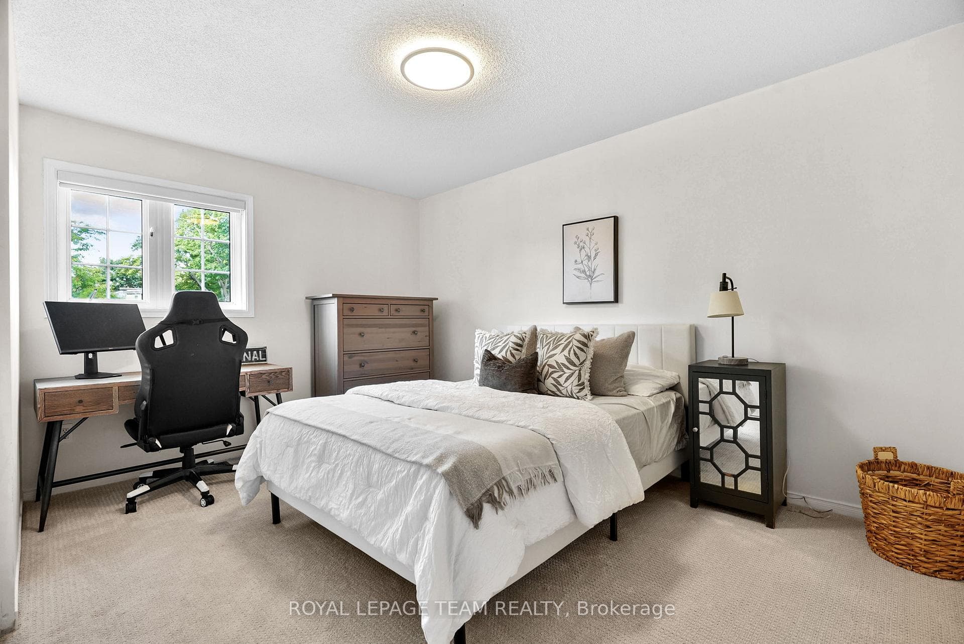 2122 Saunders Avenue photo 25