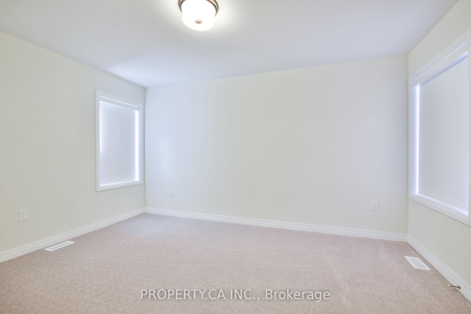 3152 Searidge Street photo 32