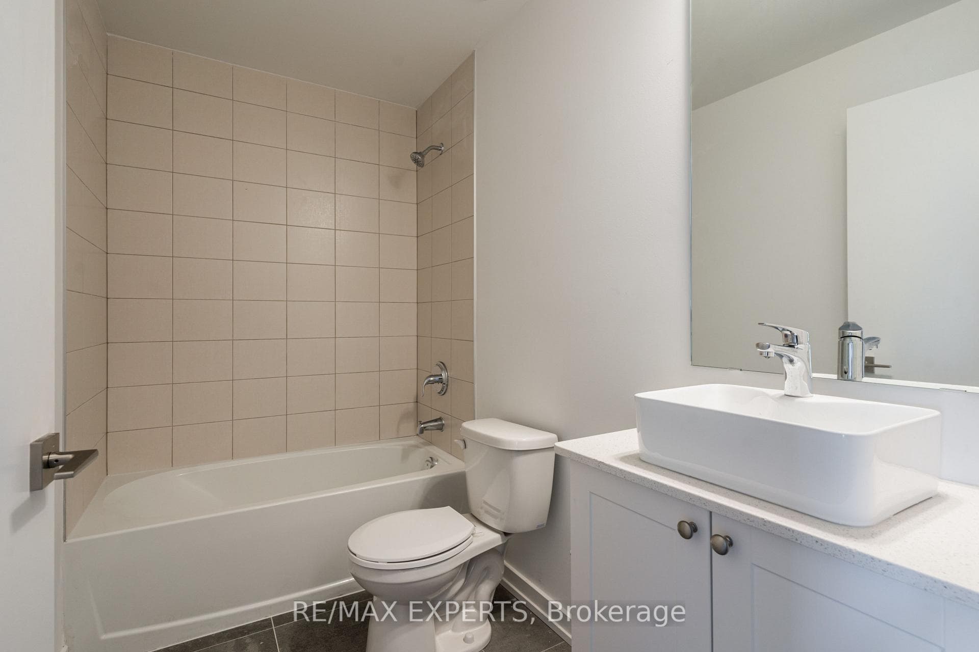 430 ESSA Road Unit 319 photo 8