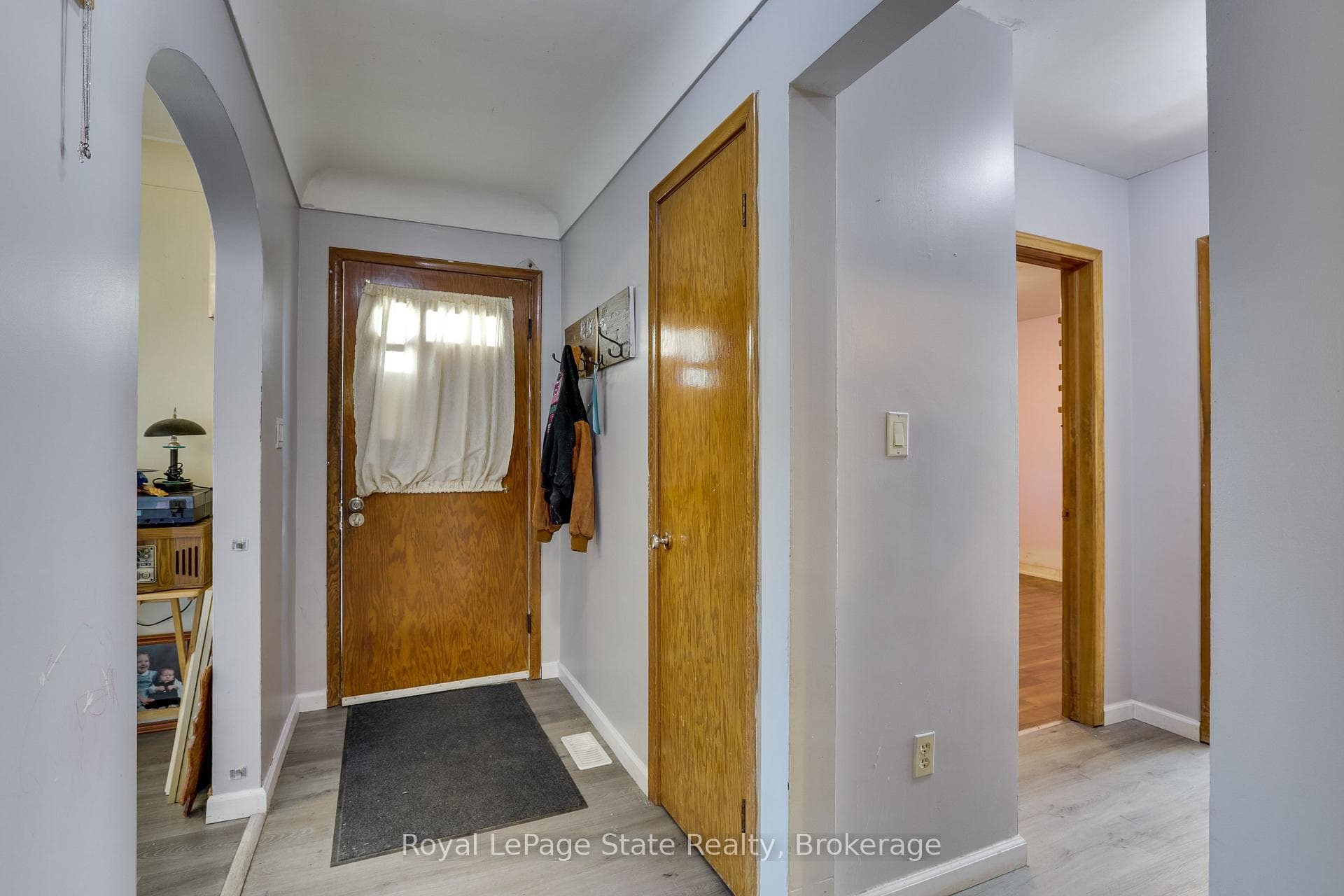 220 Washington Street photo 5