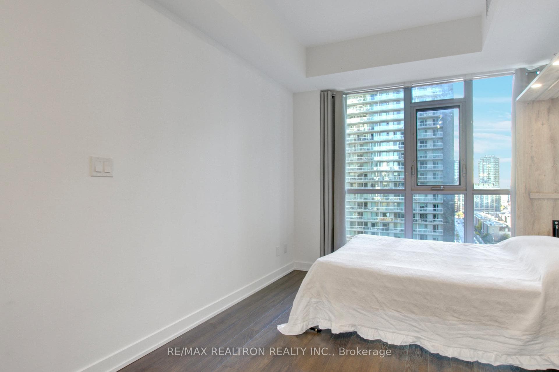 30 Ordnance Street Unit 1404 photo 16