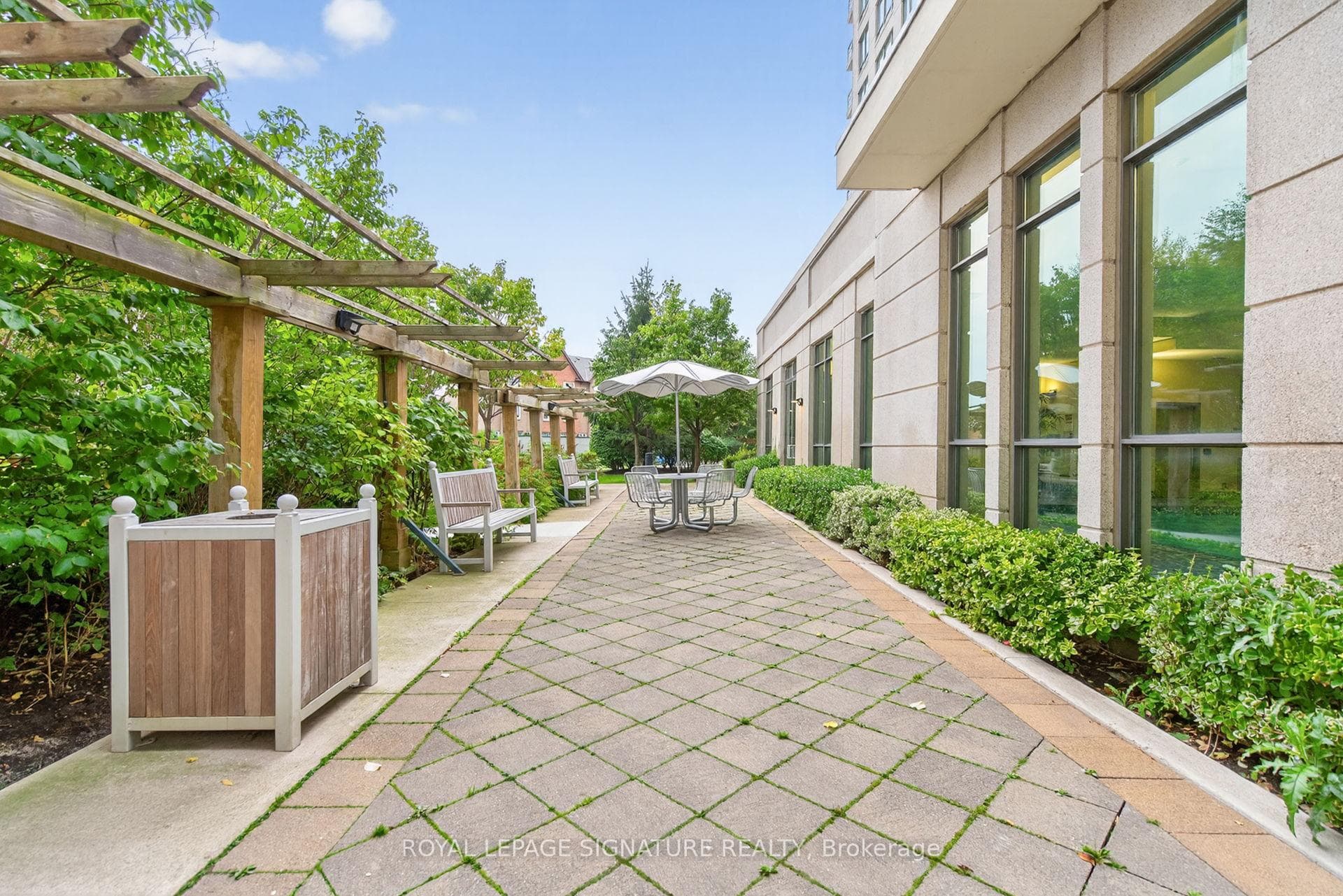 100 Promenade Circle Unit 406 photo 44
