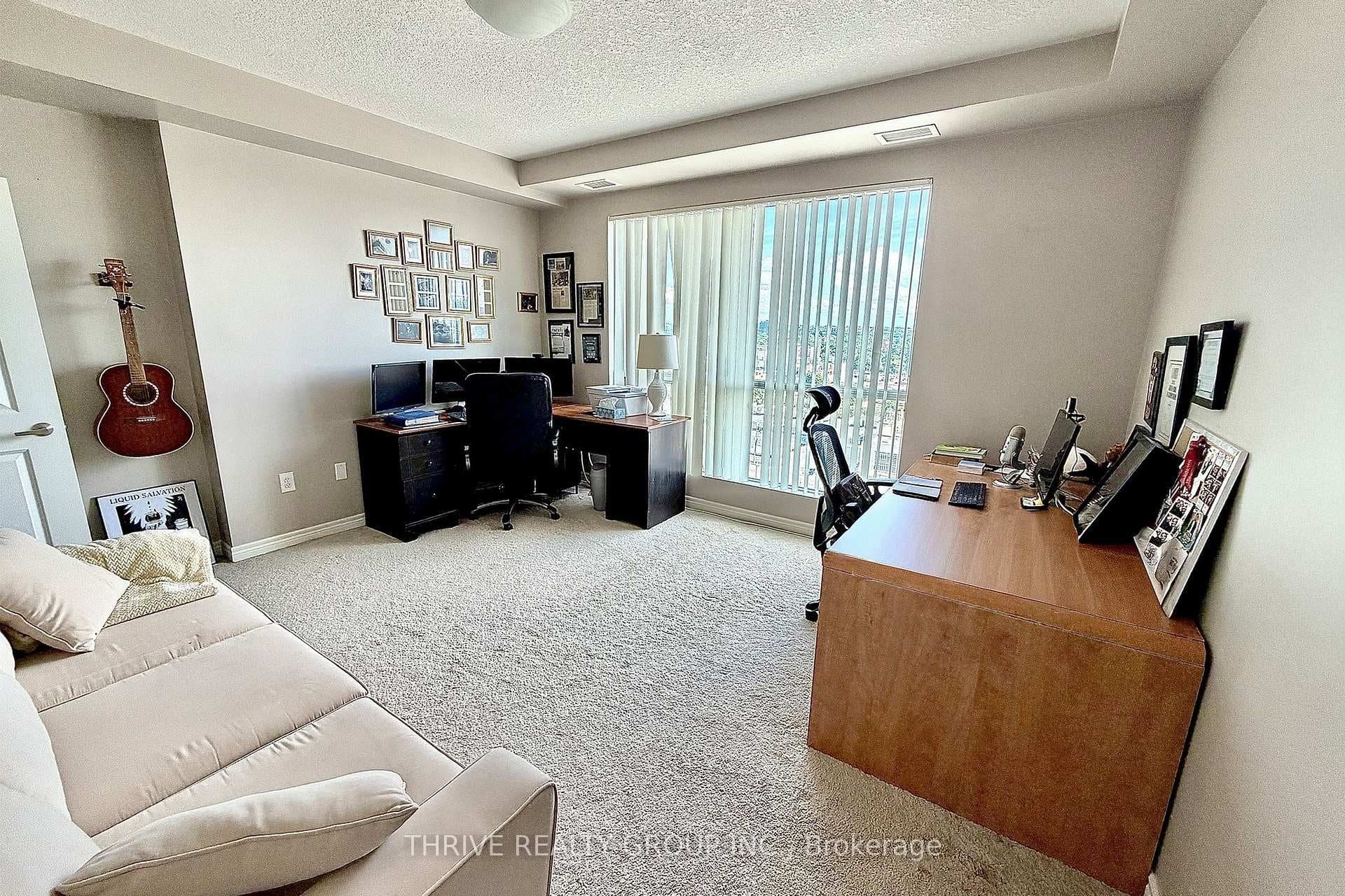 330 RIDOUT Street Unit 1607 photo 14