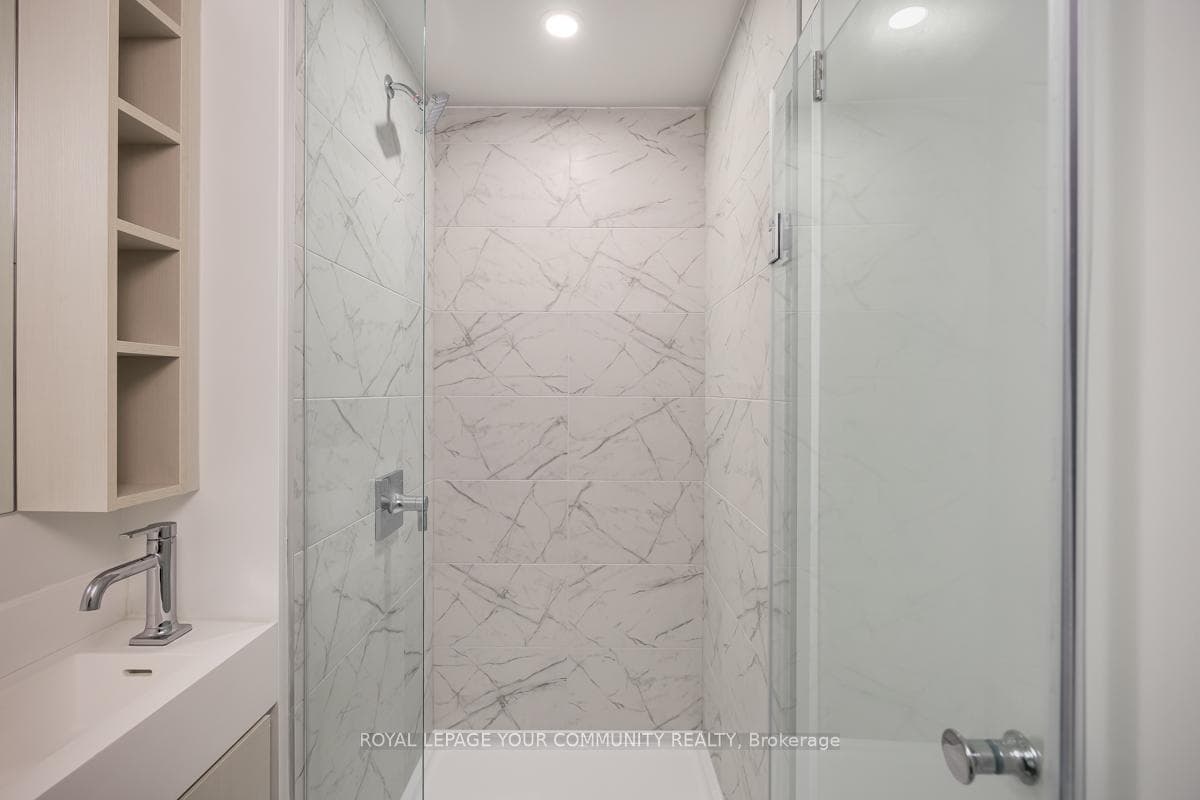252 CHURCH Street Unit 2209 photo 15