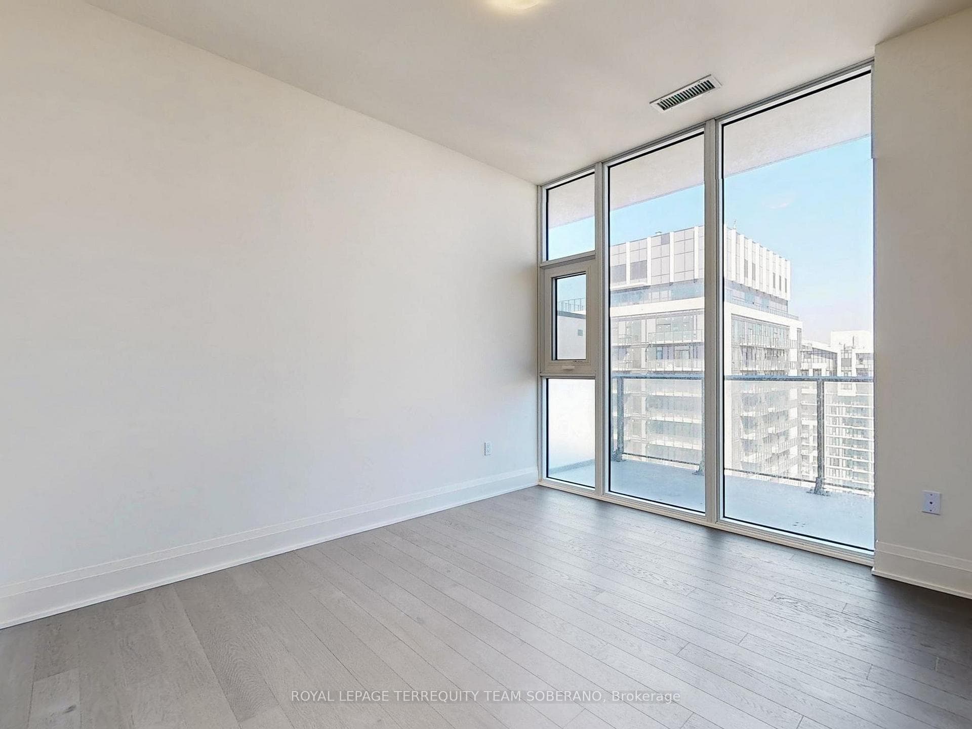 8960 Jane Street Unit PH109 photo 22