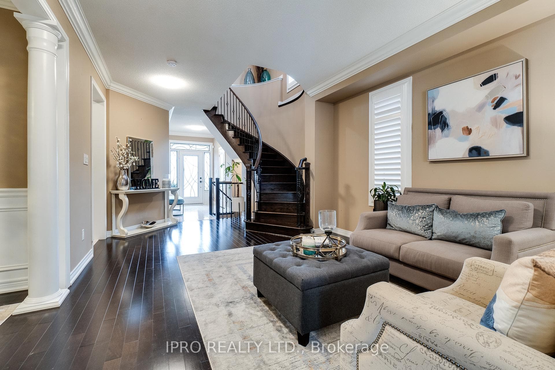 54 Ballantine Drive photo 8