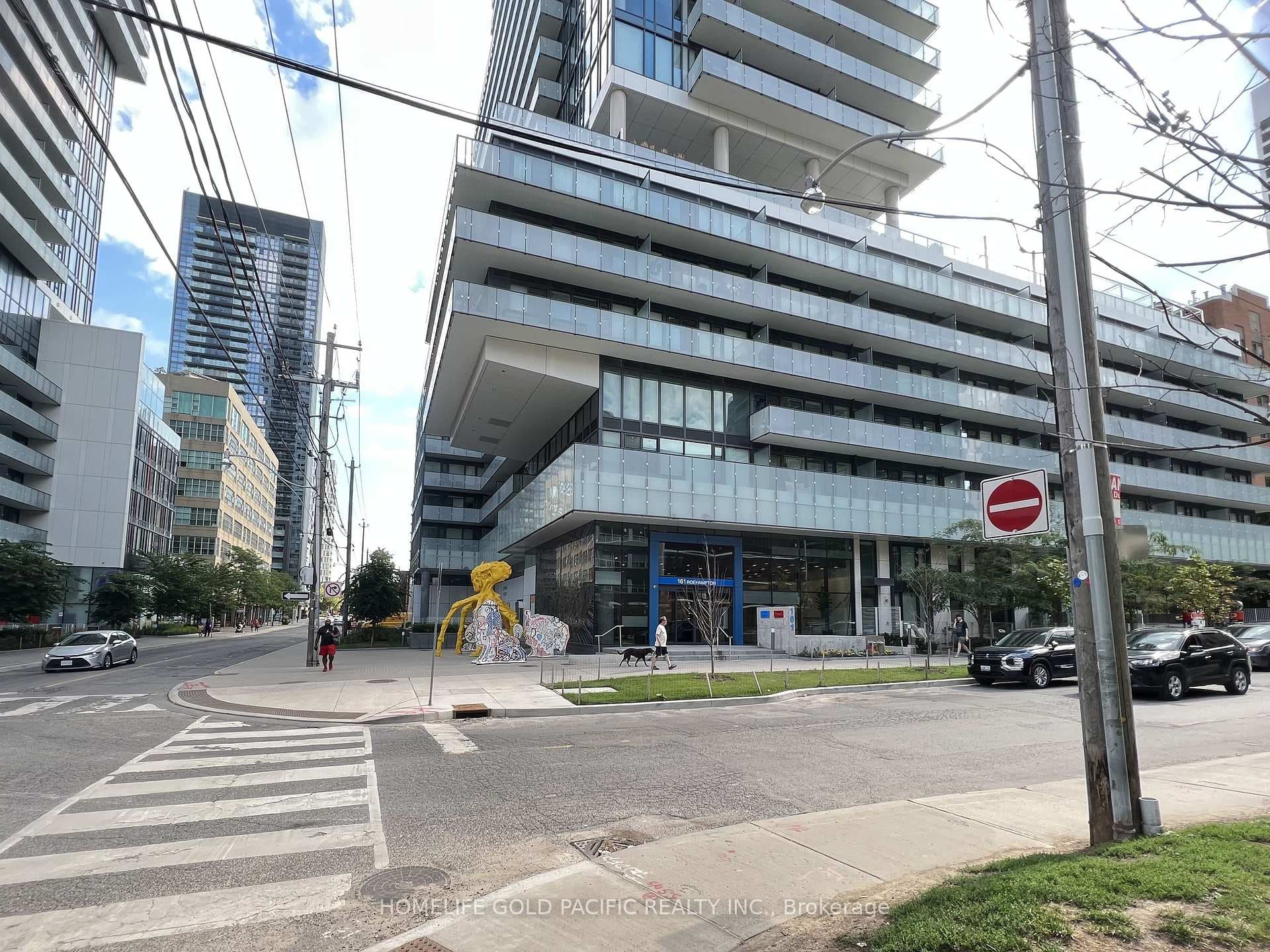 161 Roehampton Avenue Unit 1203 photo 2