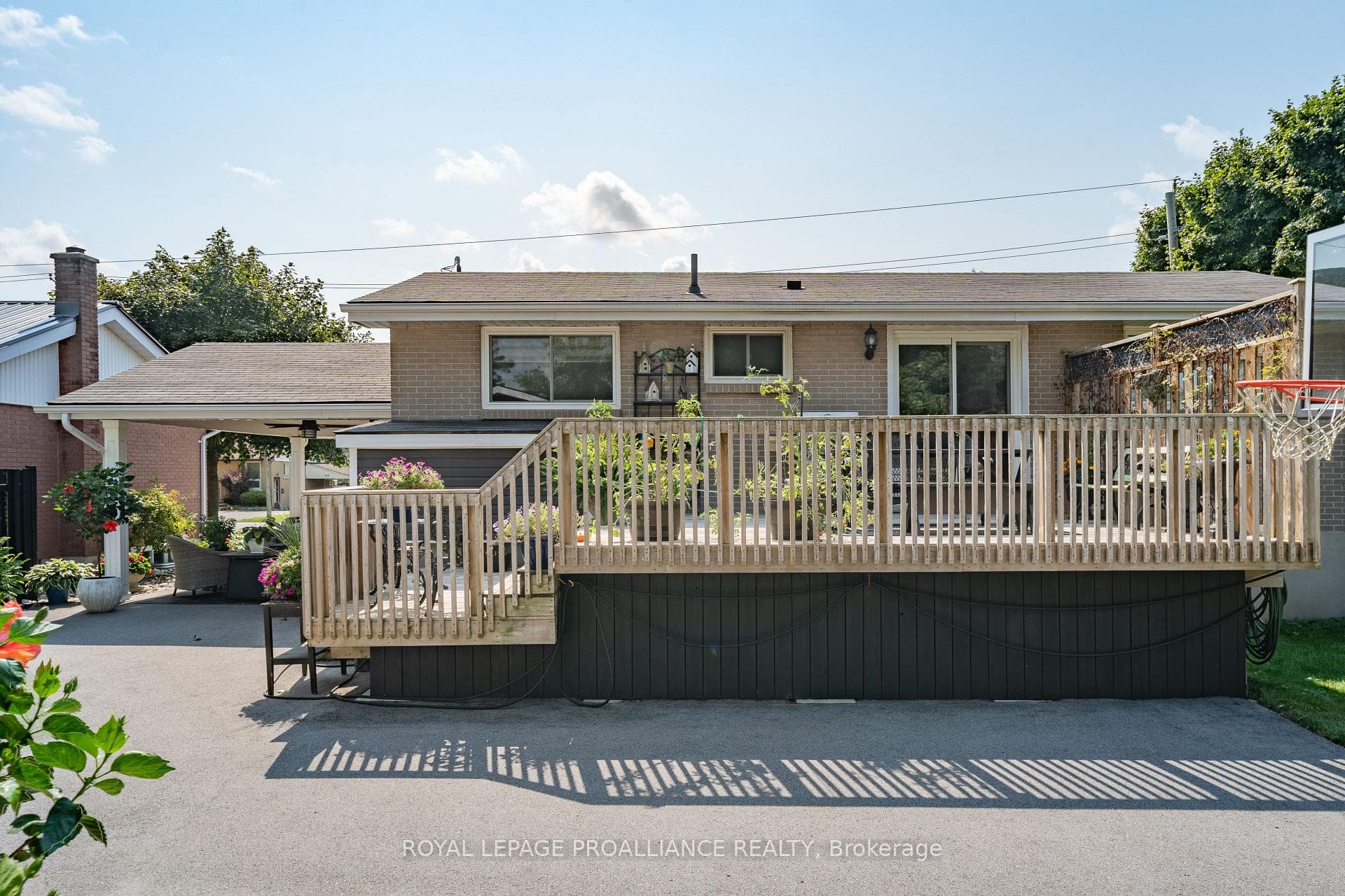 109 Gilbert Street photo 35