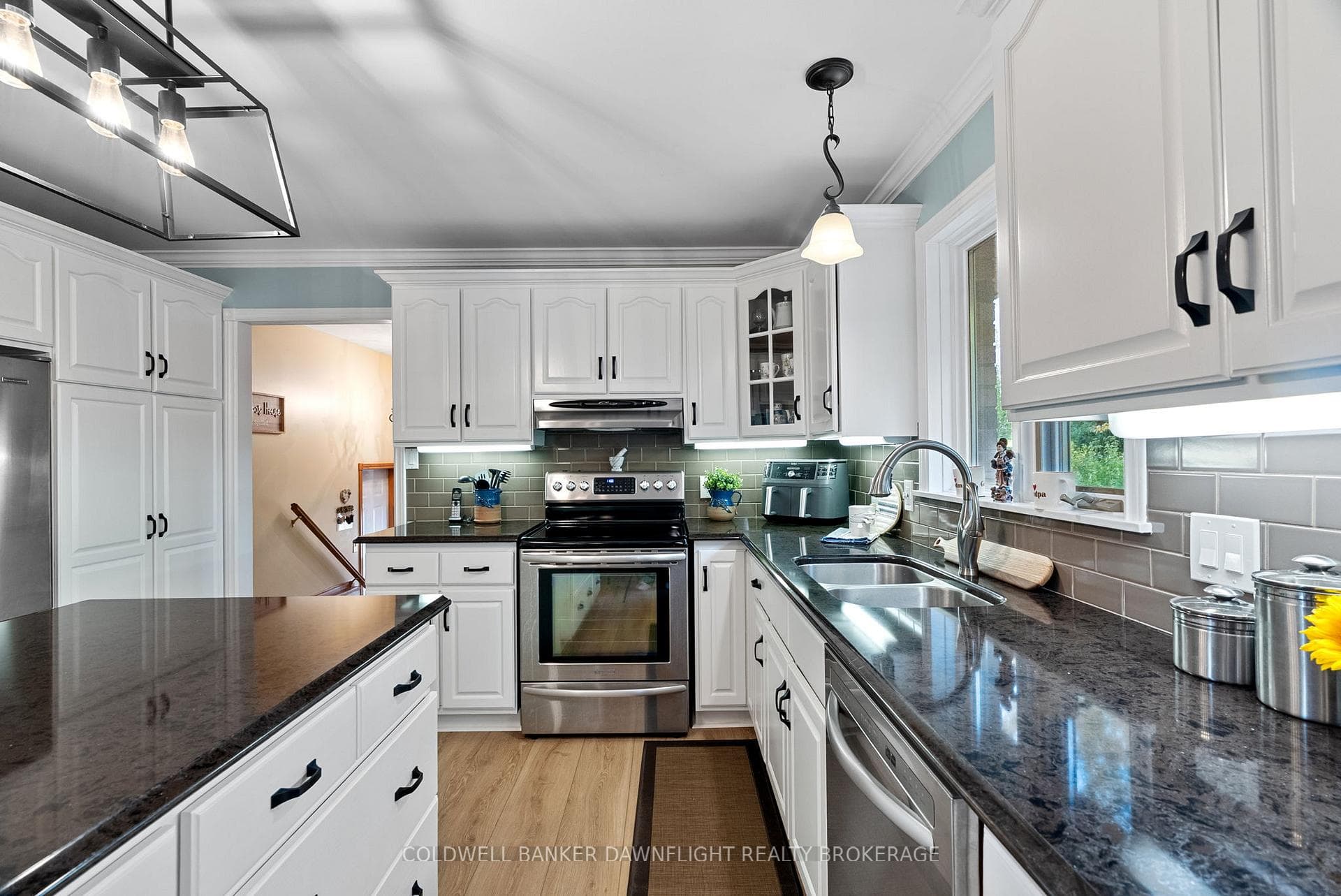 224 Waterloo Street photo 16