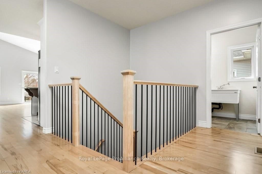 1234 MAZZOLIN Crescent photo 23