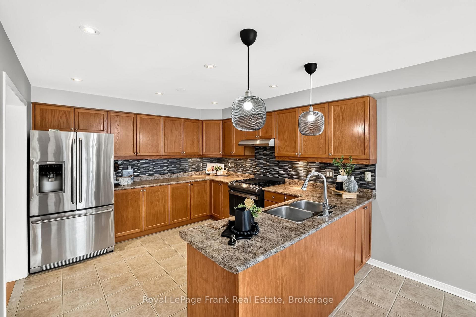 150 Dadson Drive photo 10