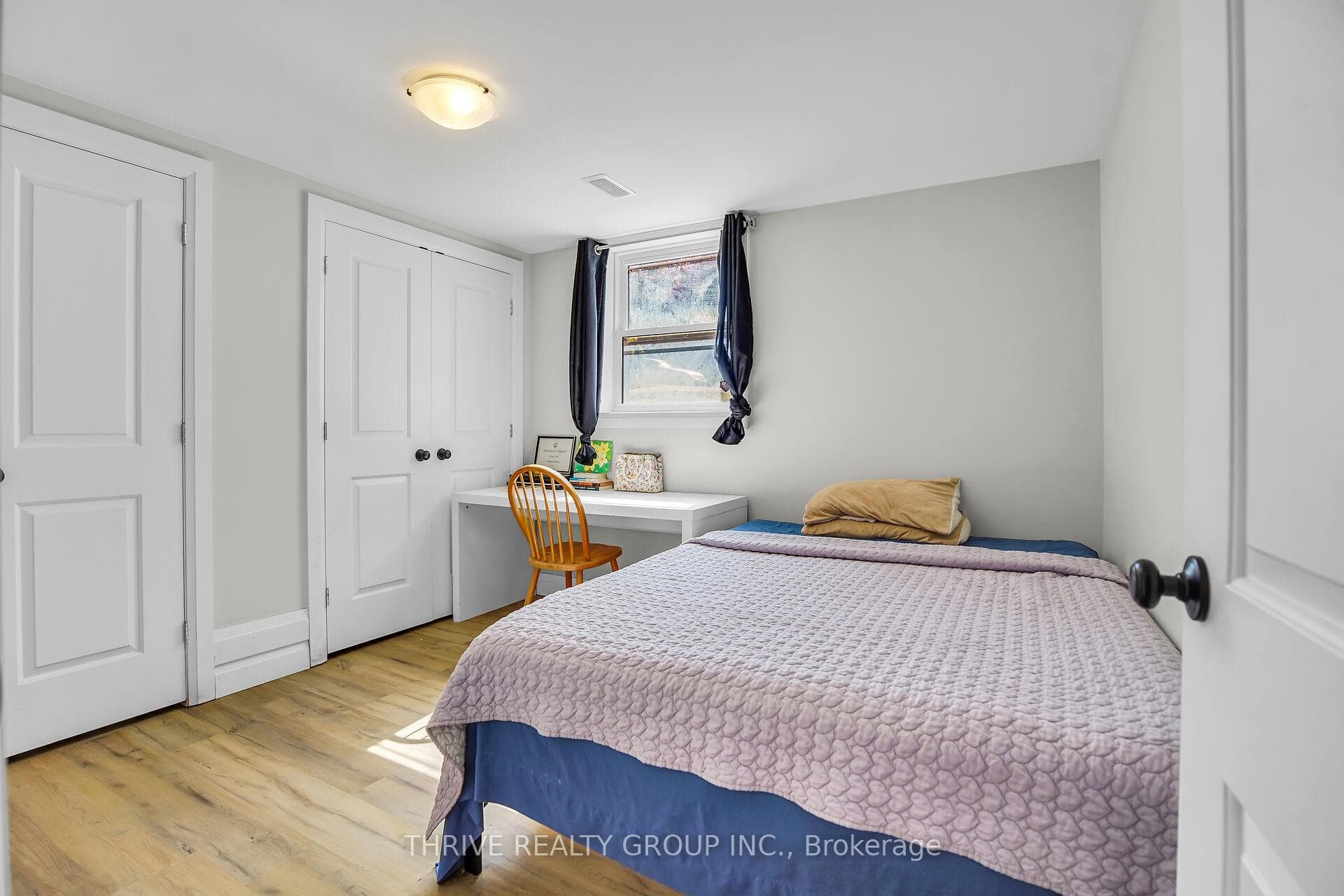 425 Riverside Drive photo 11