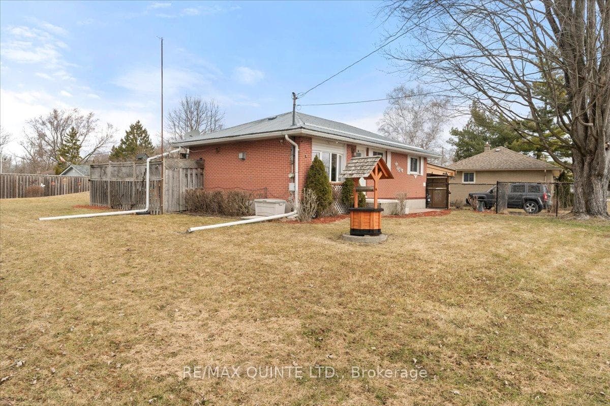 87 Grass Boulevard photo 36