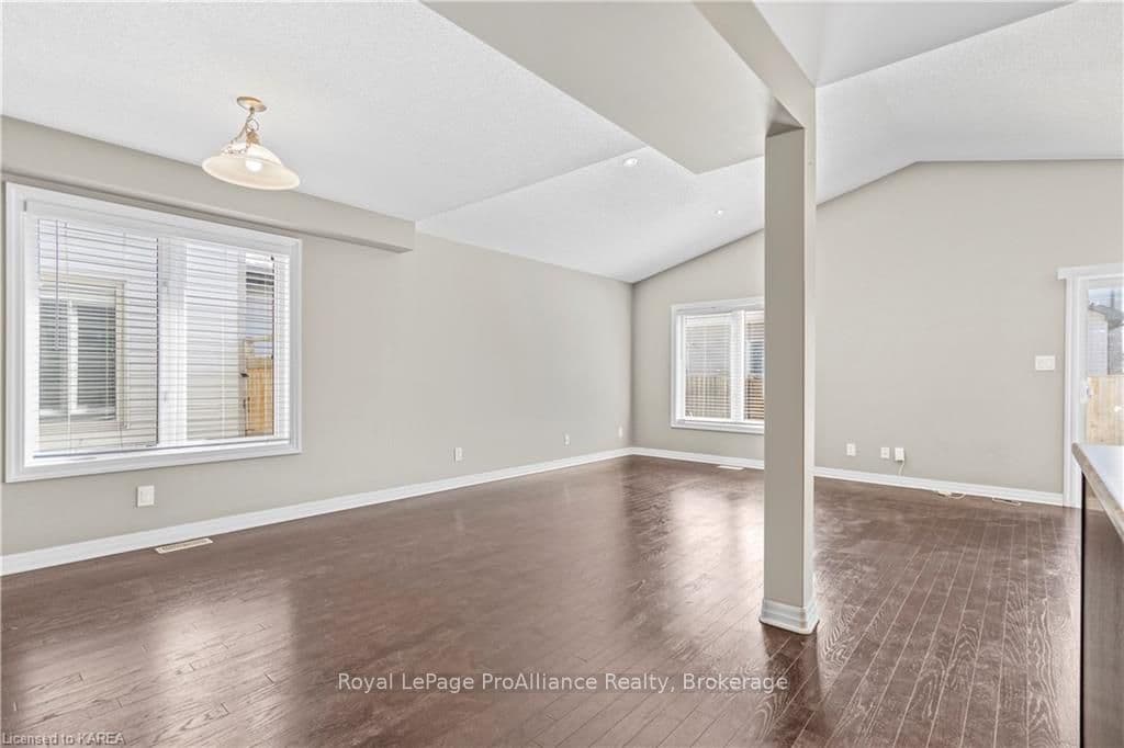 1717 REGINALD BART Drive photo 13