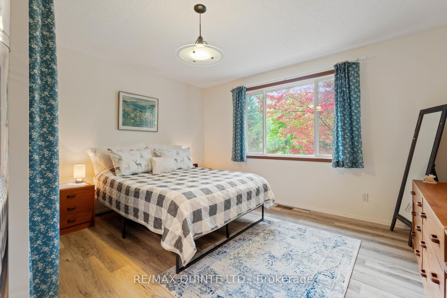 538 Skene Road photo 17