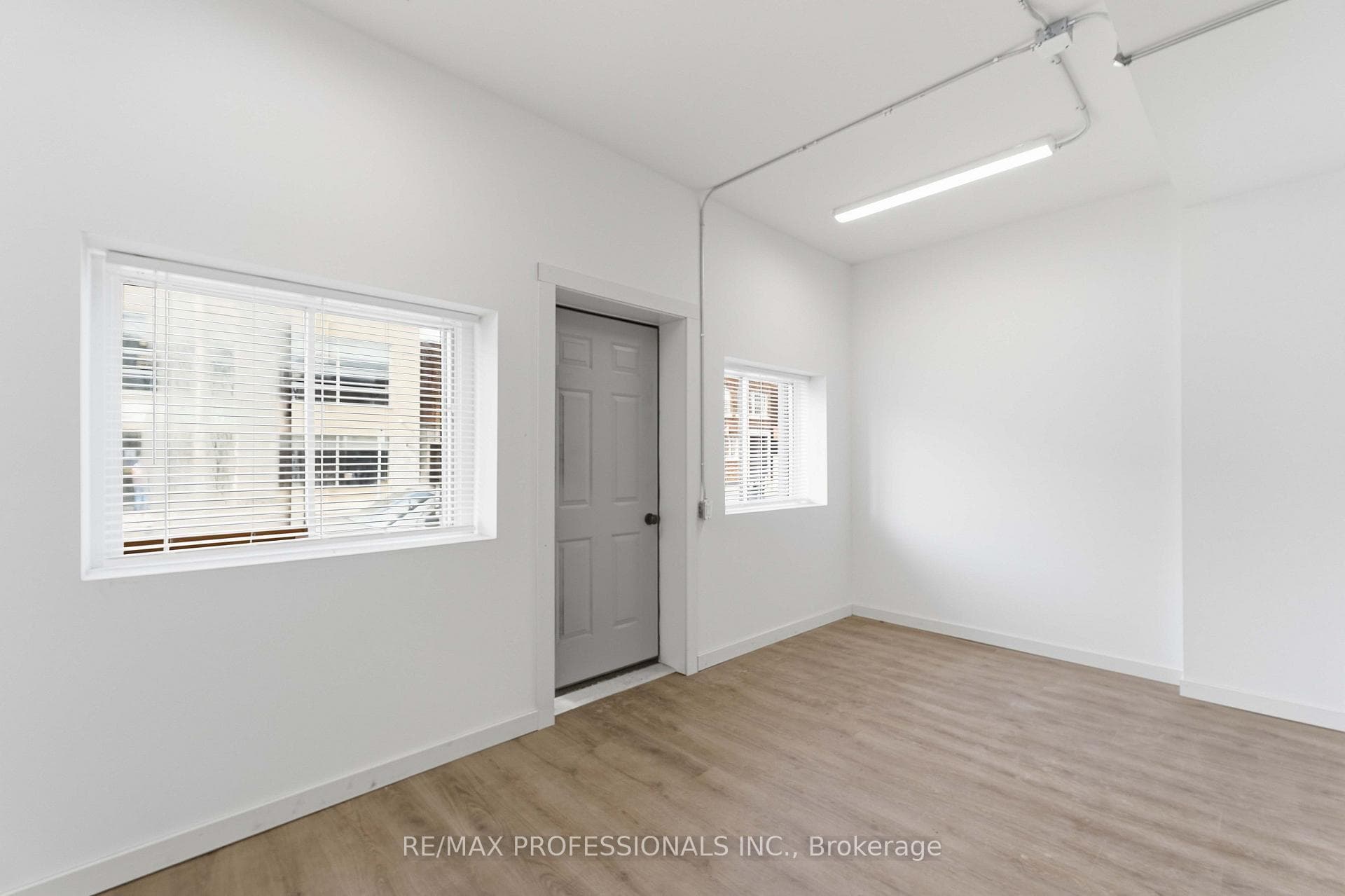 759 Barton Street Unit # Main photo 3