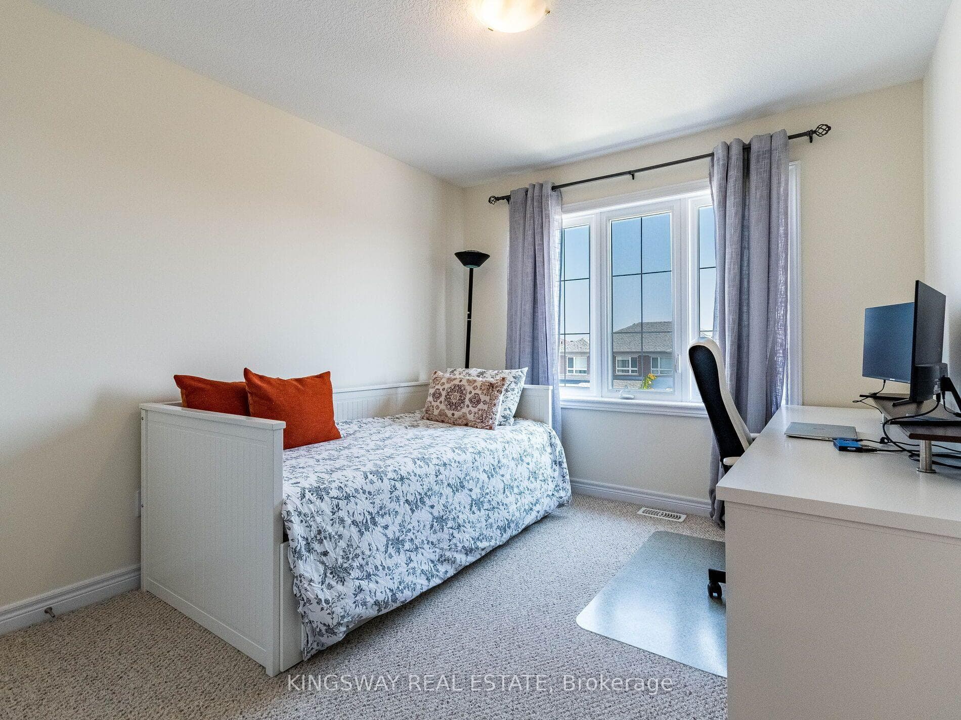 279 Skinner Road photo 16