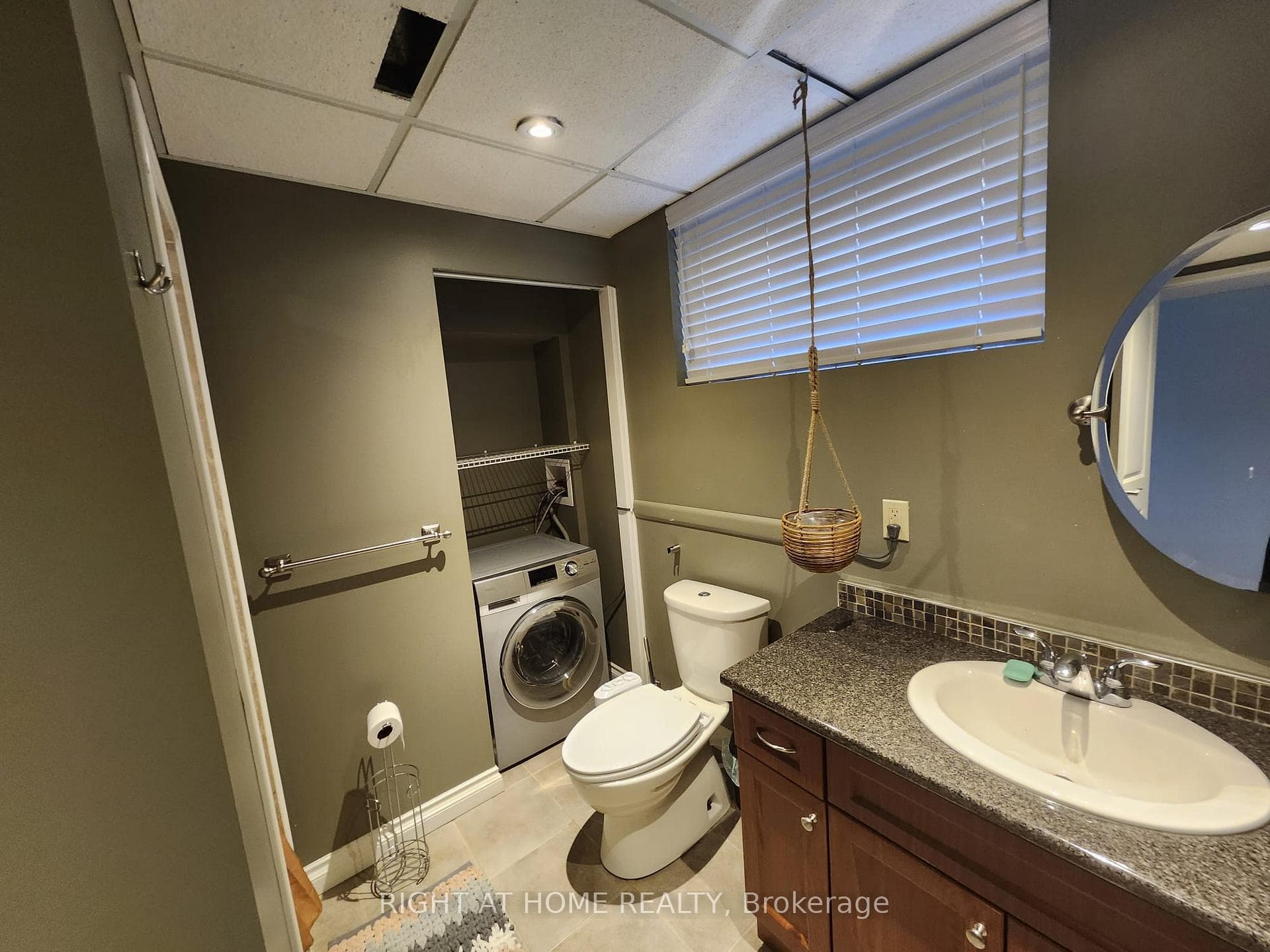13290 Keele Street photo 26