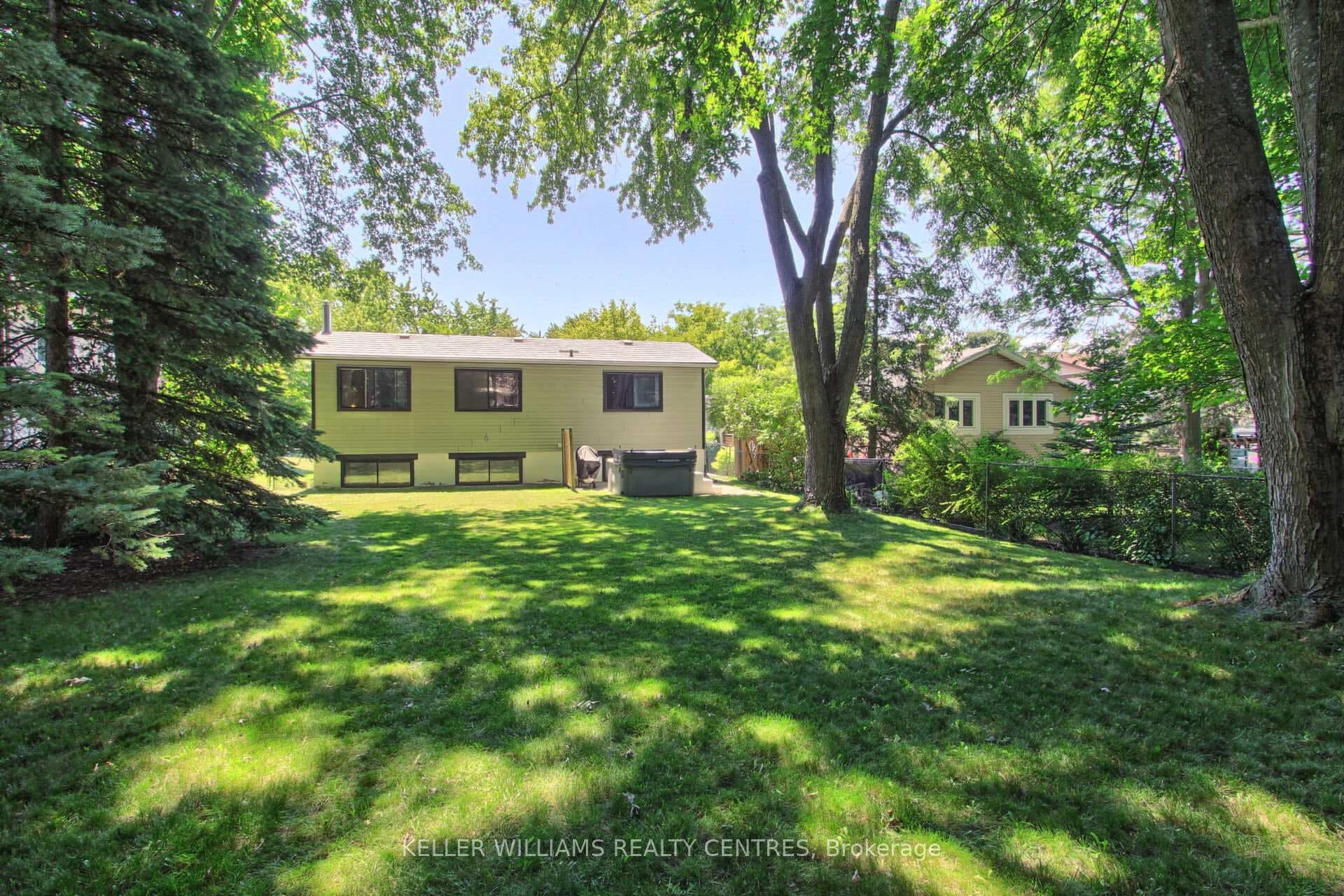 871 Elgin Street photo 29