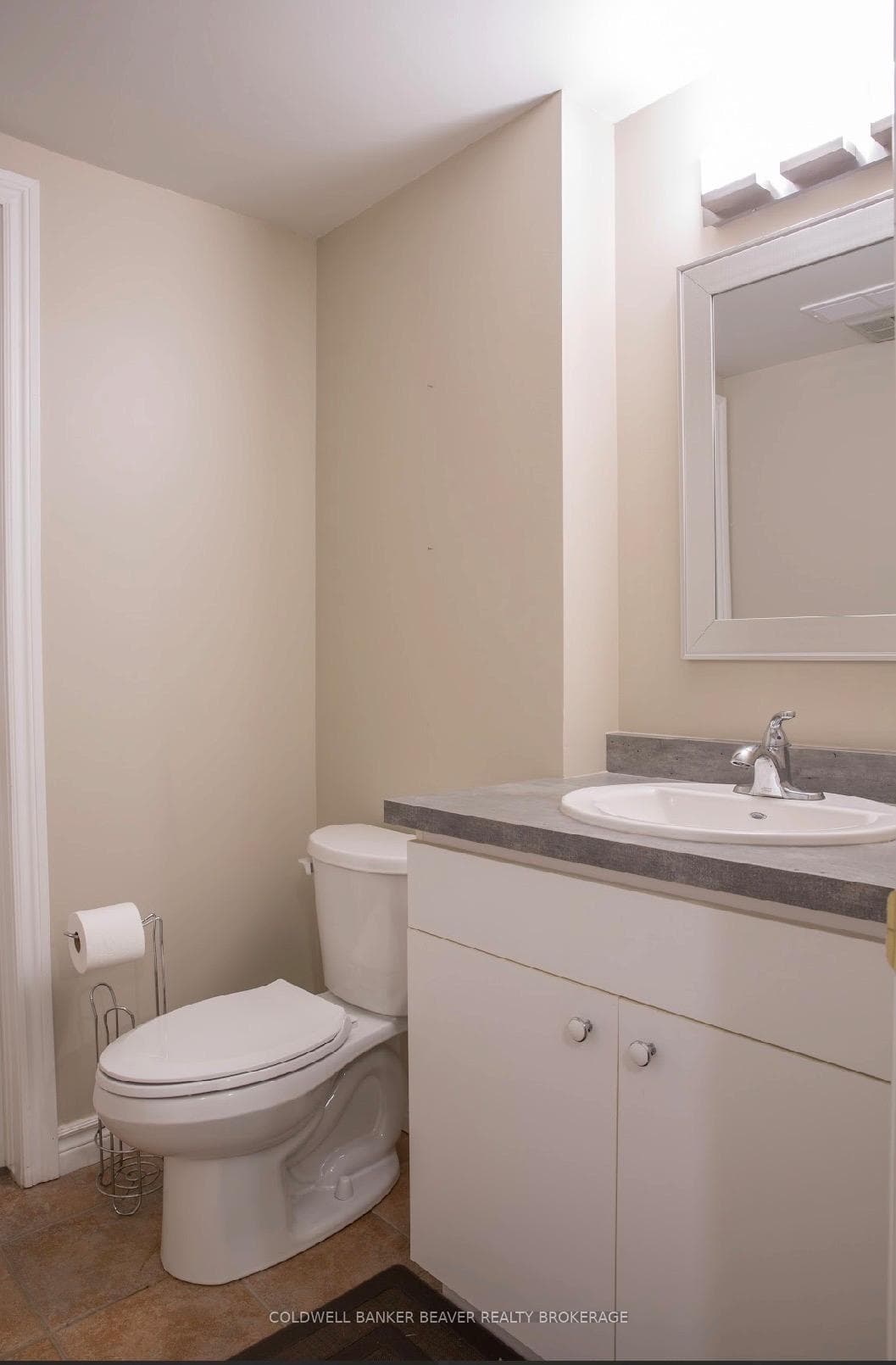 519 Riverside Drive photo 17