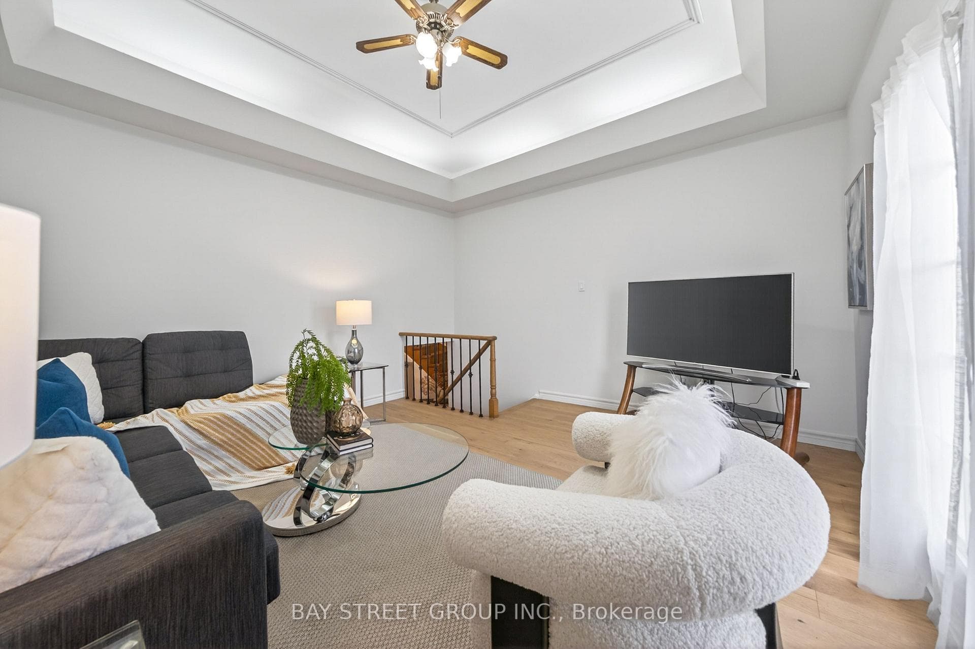 145 Sandyhook Square photo 10