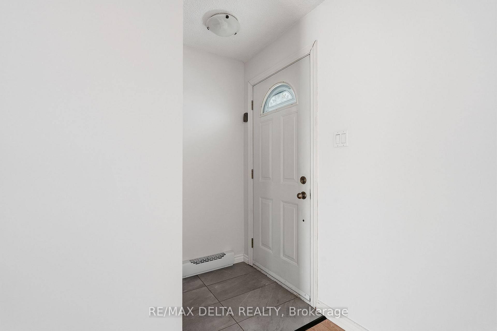 Front foyer with closet.