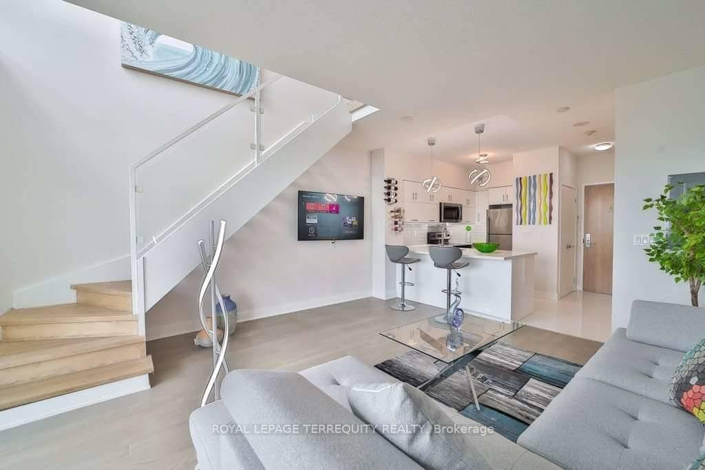 185 Legion Road Unit Ph06 photo 11
