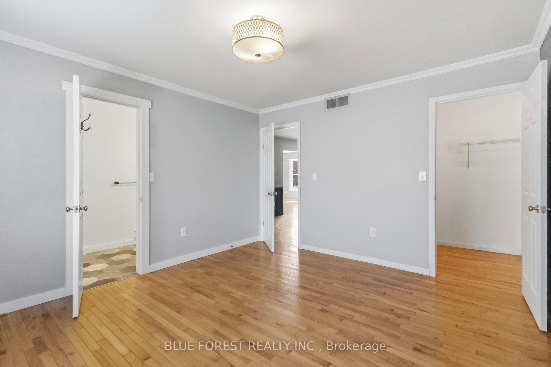 213 Luton Road photo 20