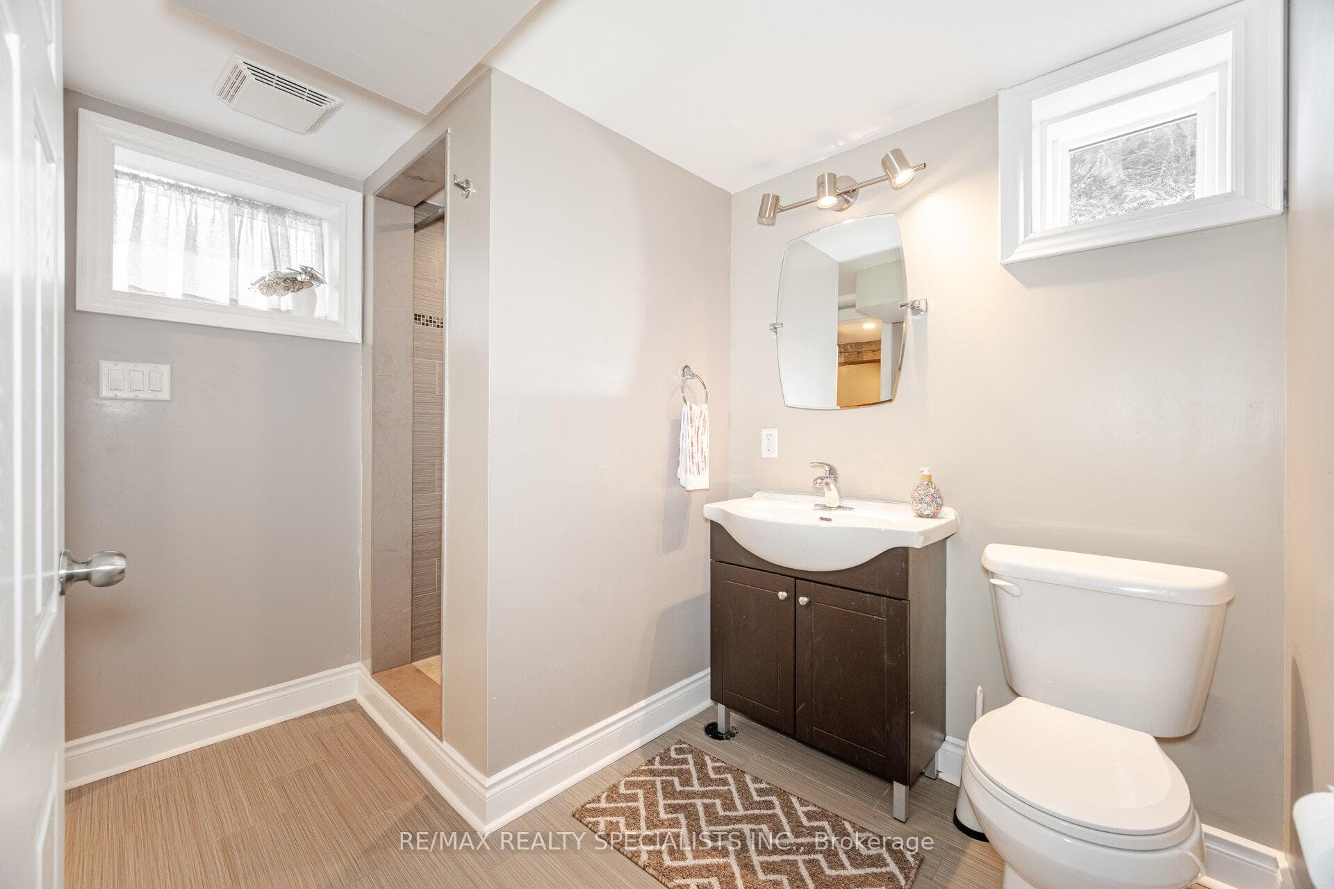 14 Marsden Crescent photo 34