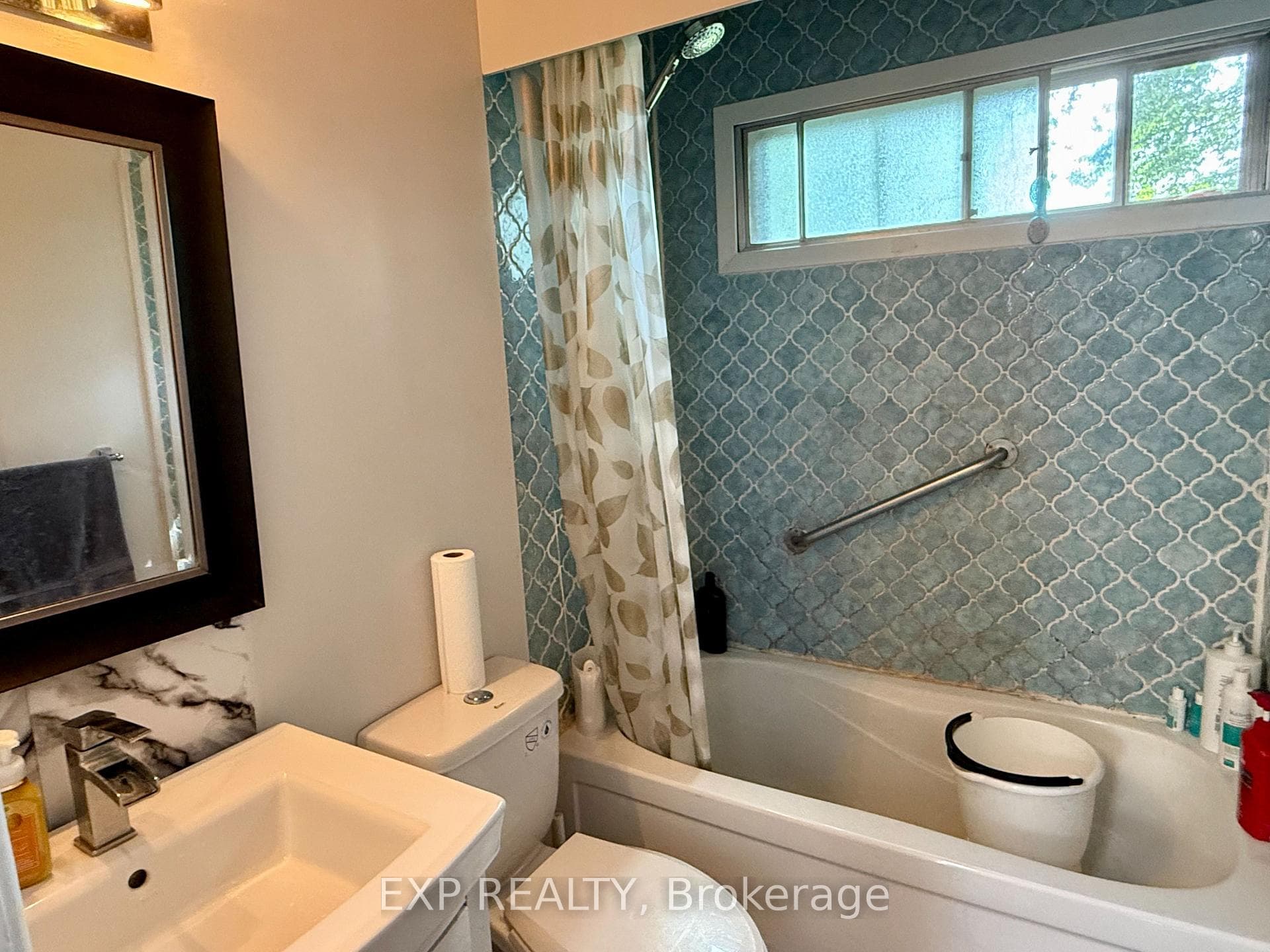 6 Mid Pines Road Unit Upper photo 14