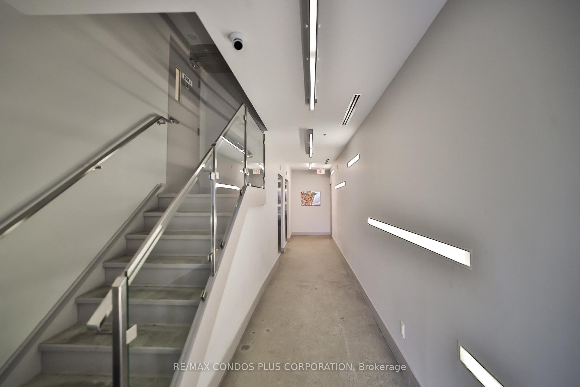1239 Dundas Street Unit 206 photo 38