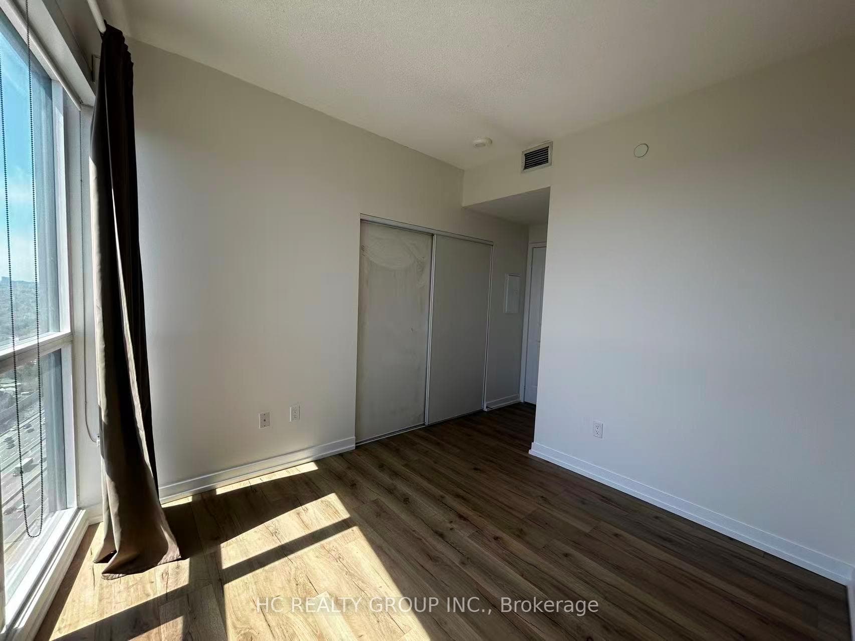 117 Mcmahon Drive Unit 3803 photo 11