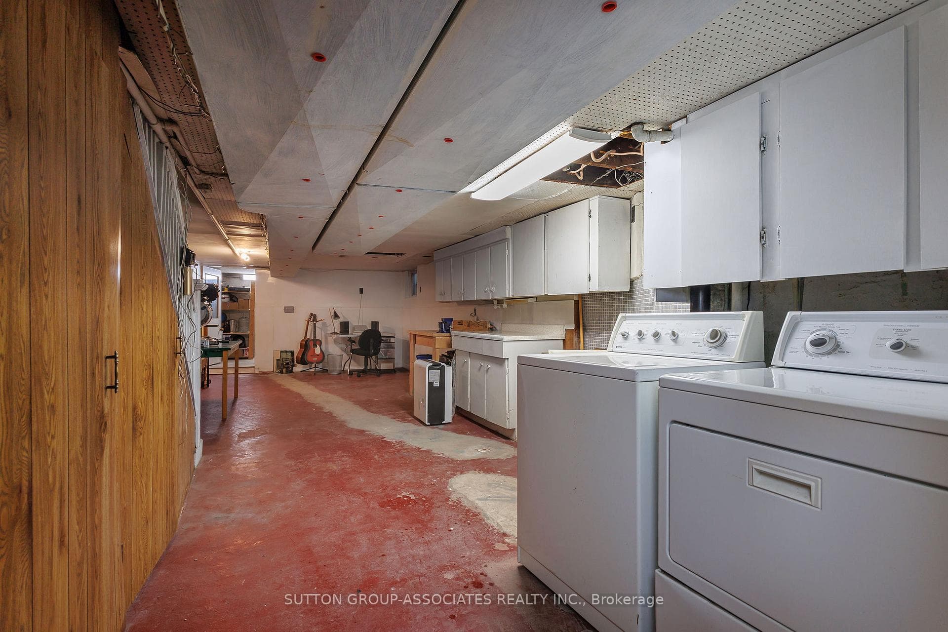131 Booth Avenue photo 29