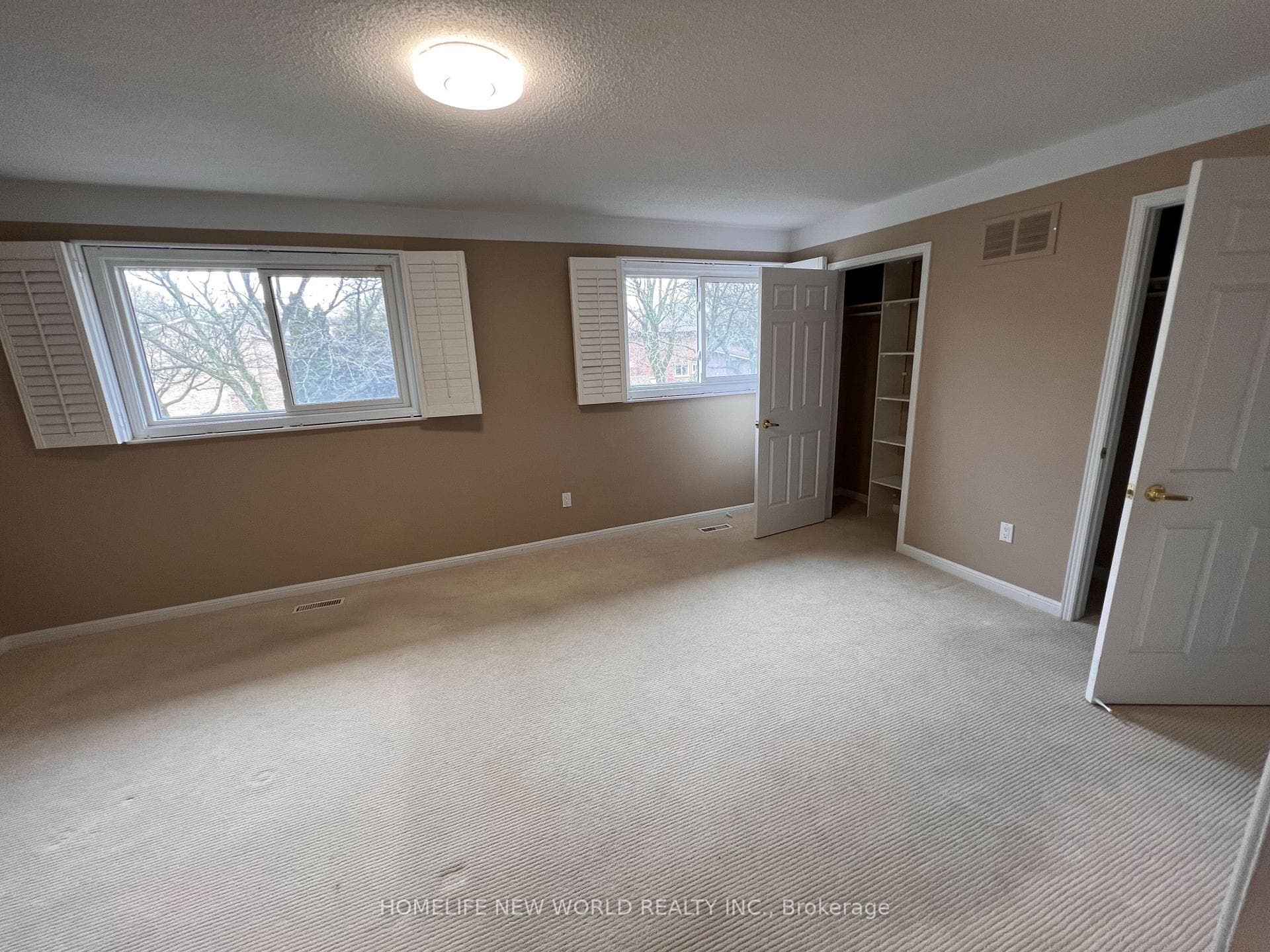 21 Delmark Boulevard photo 19