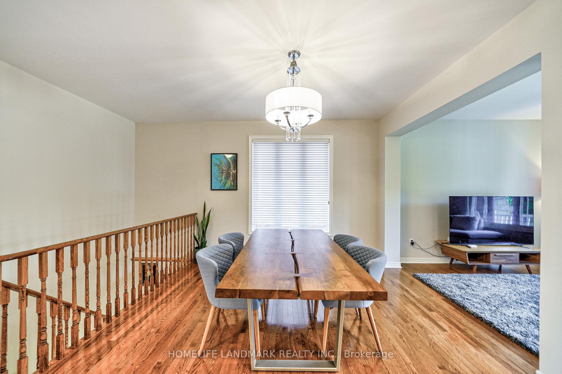 35 Eakins Drive photo 8