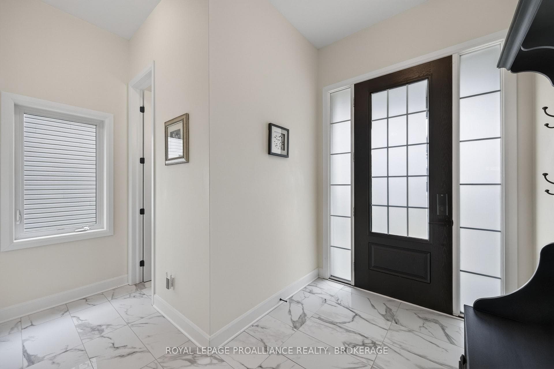 811 Riverview Way photo 7