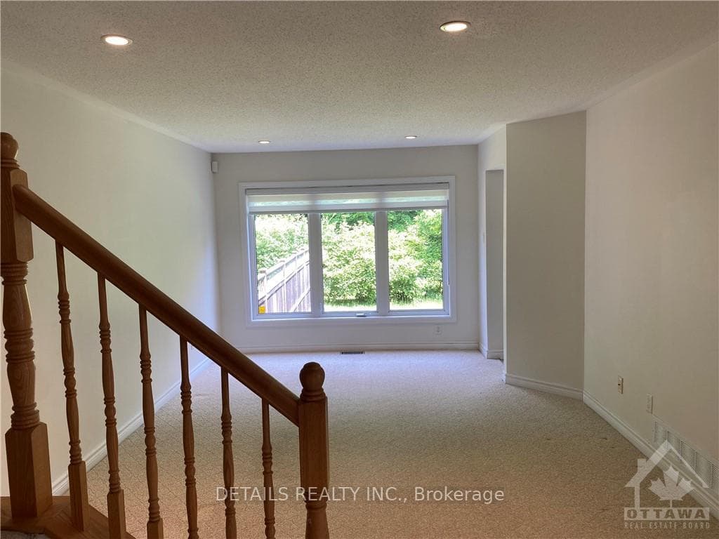 100 TACOM Circle photo 9