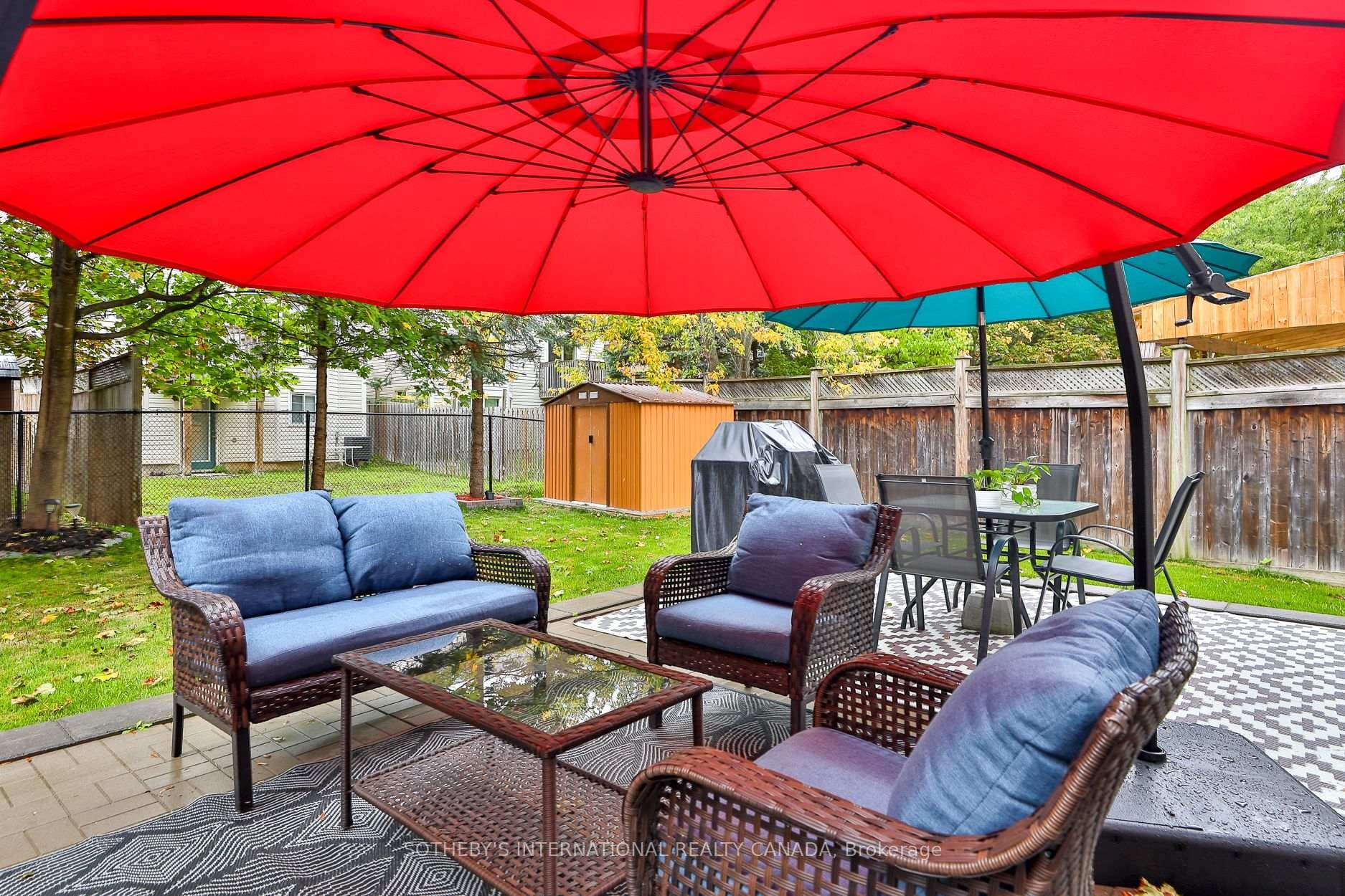 83 Norland Circle photo 5