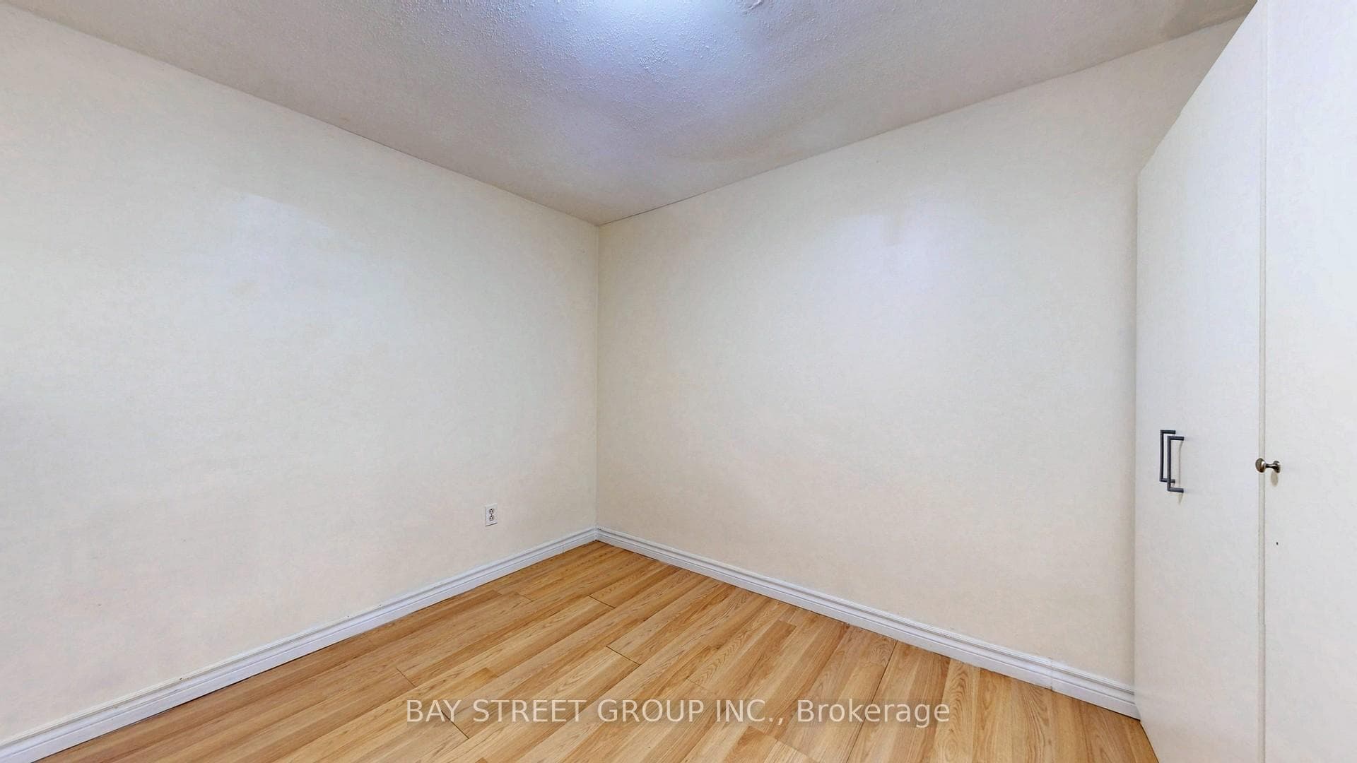 49 Pepperell Crescent photo 12