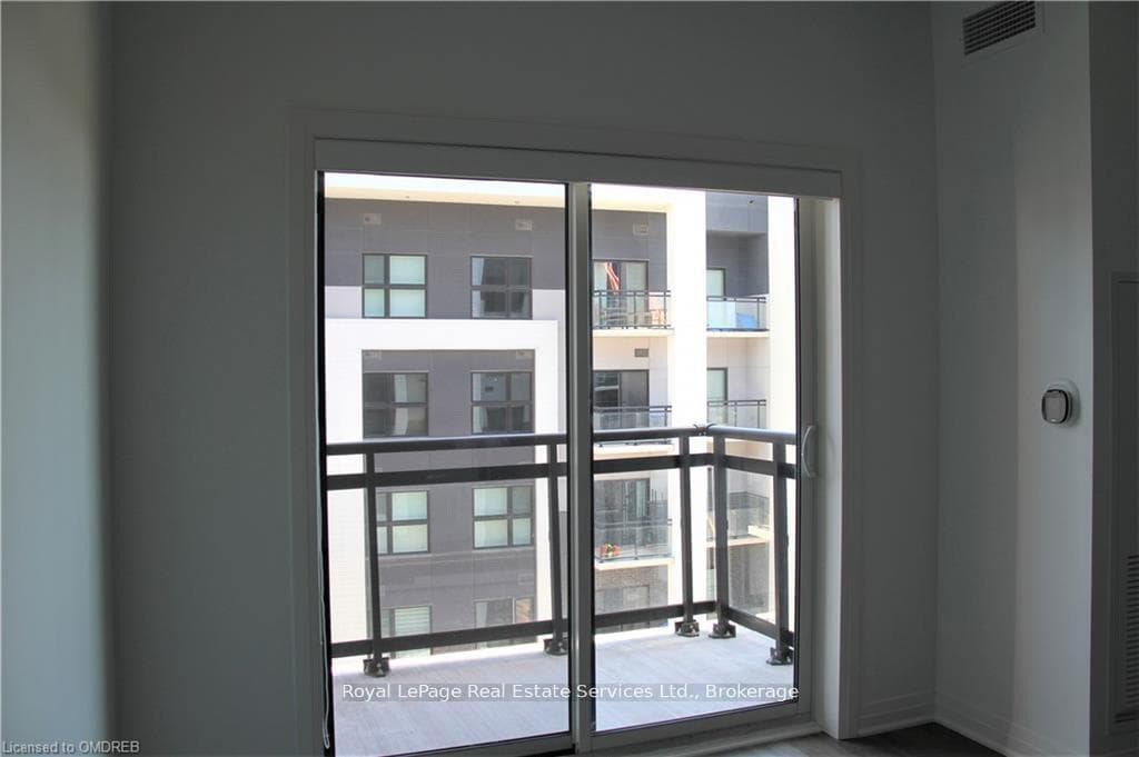 102 GROVEWOOD Common Unit 511 photo 19