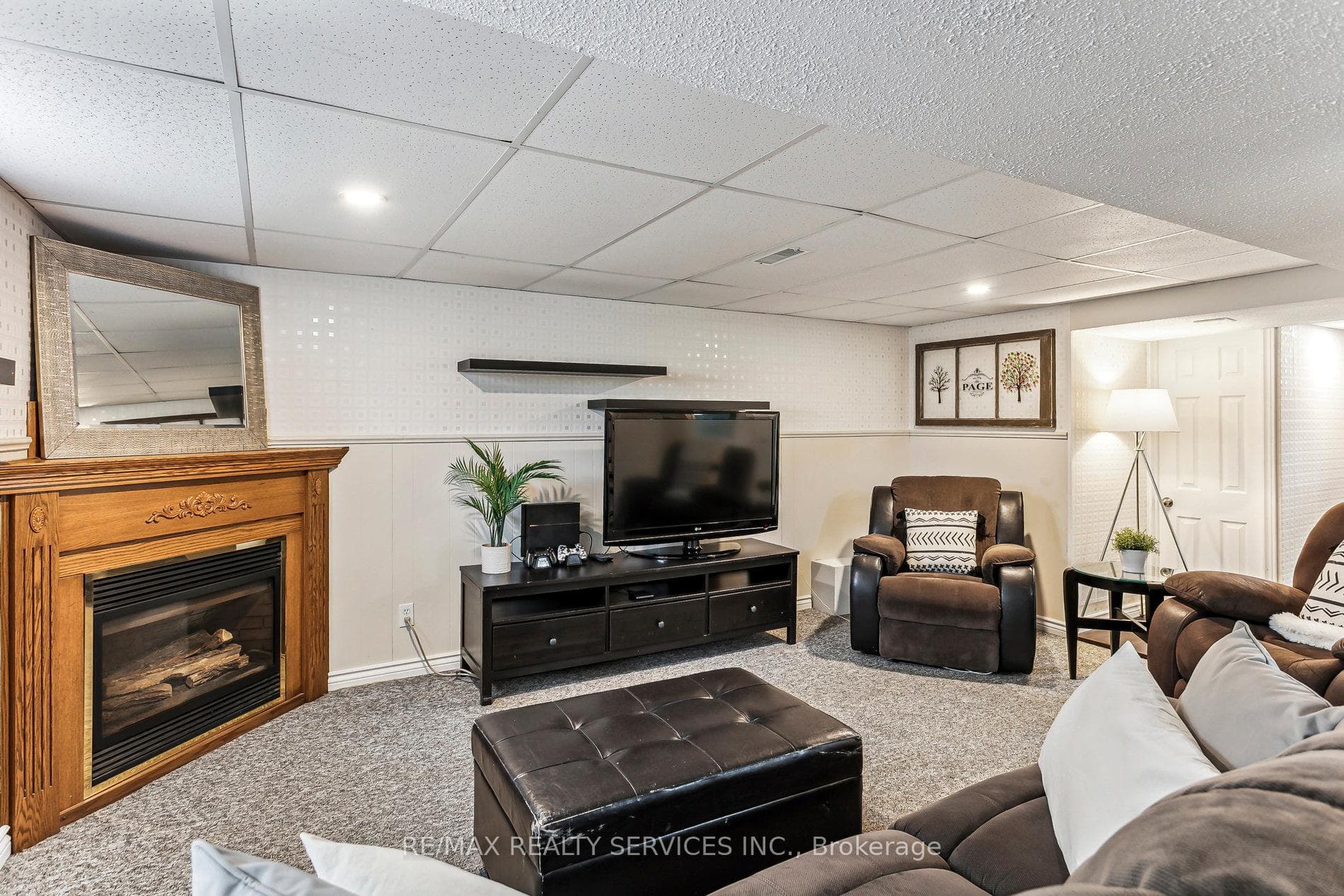 15 Avonmore Street photo 30