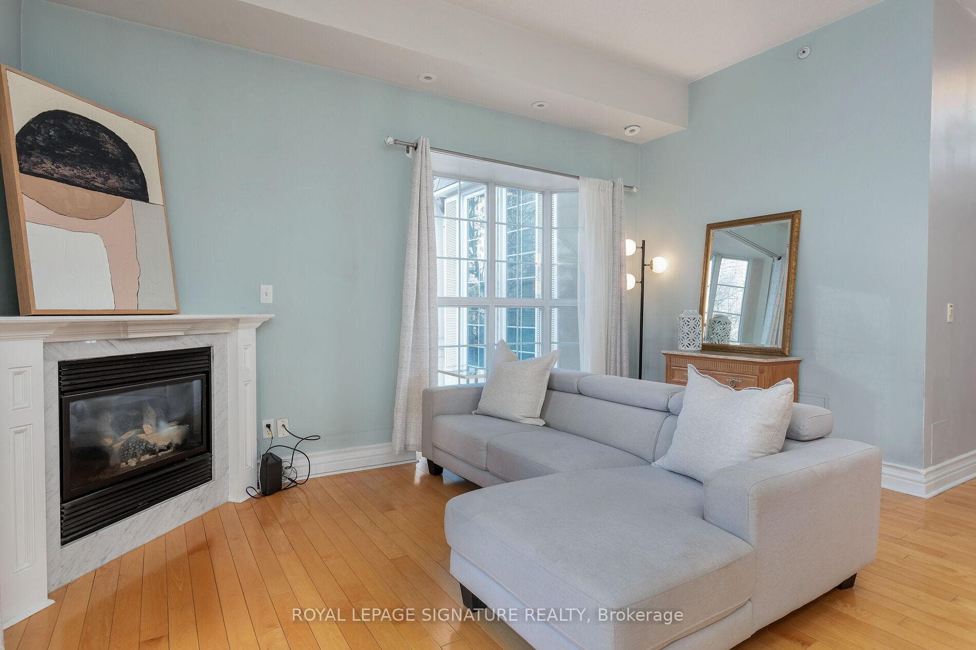 539 Jarvis Street Unit M8 photo 6