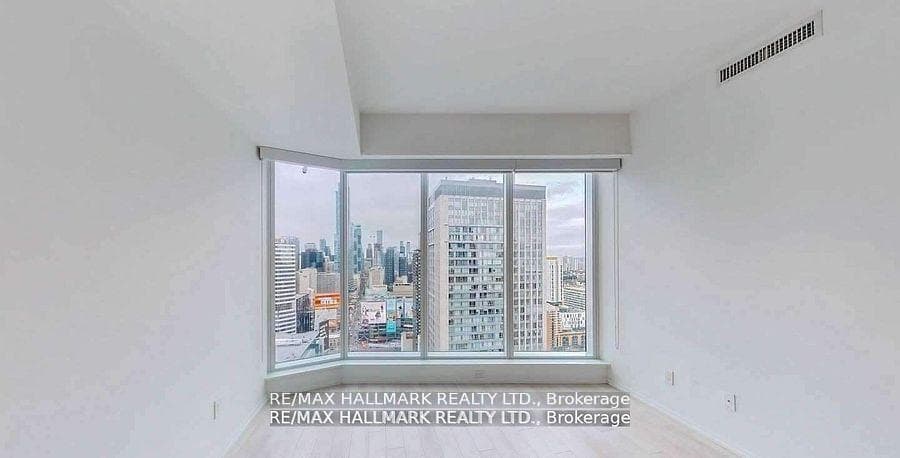 197 Yonge Street Unit 3114 photo 12